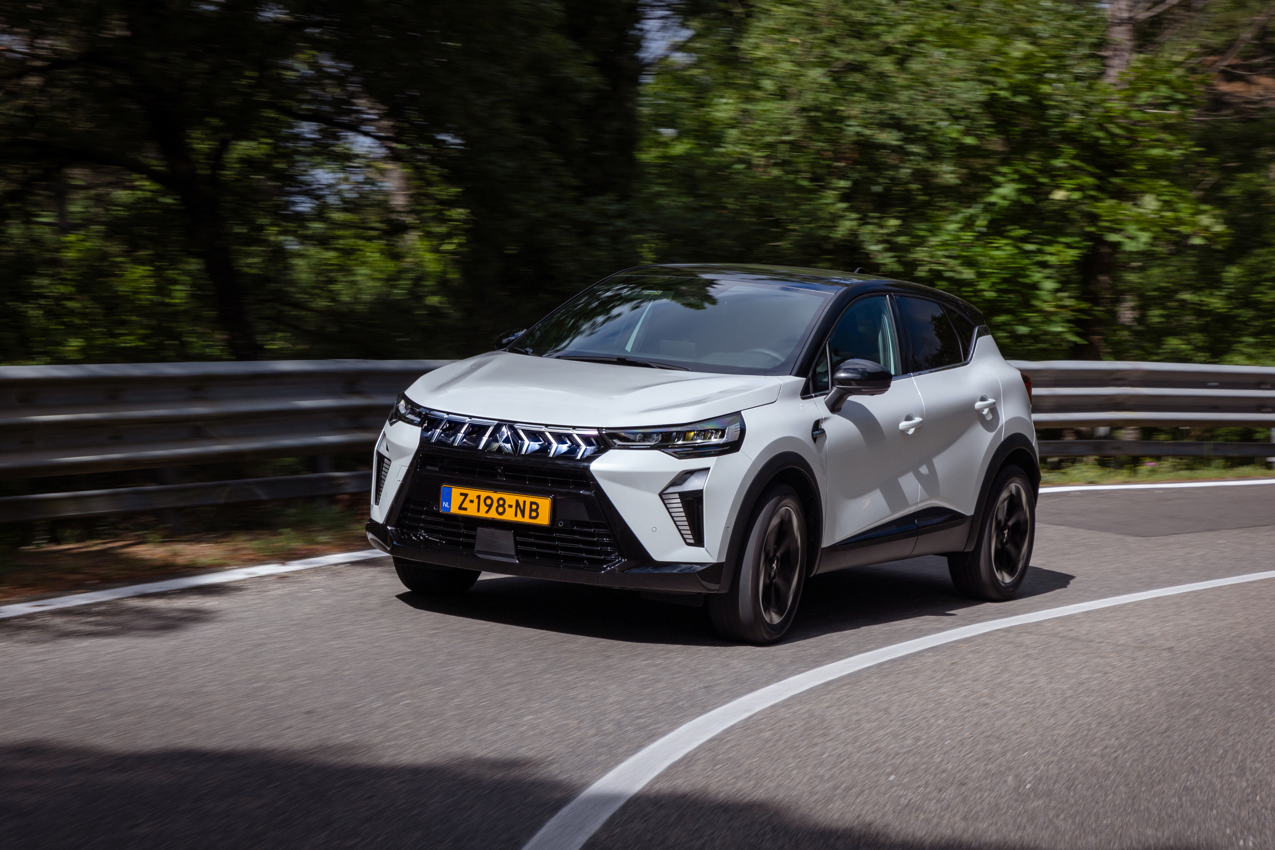 Test Mitsubishi ASX (2024) - deze 2 handigheidjes komen Renault Captur-rijders bekend voor