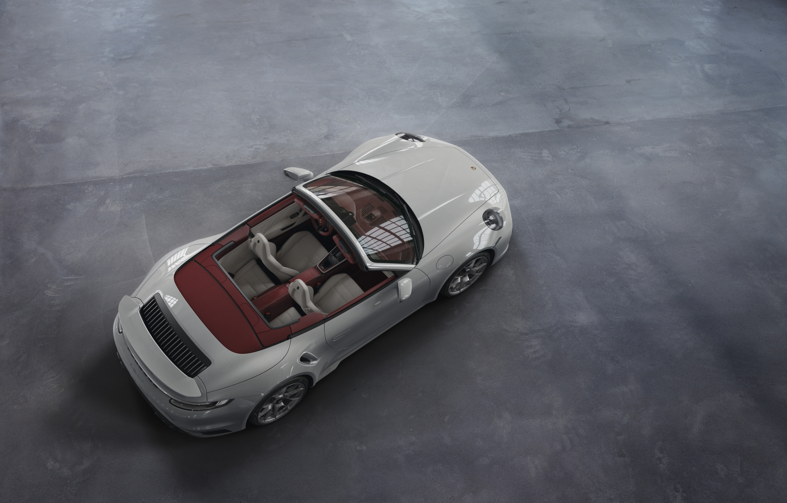 Spring eens uit de band! Bestel je Porsche 911 met twee kleuren leer