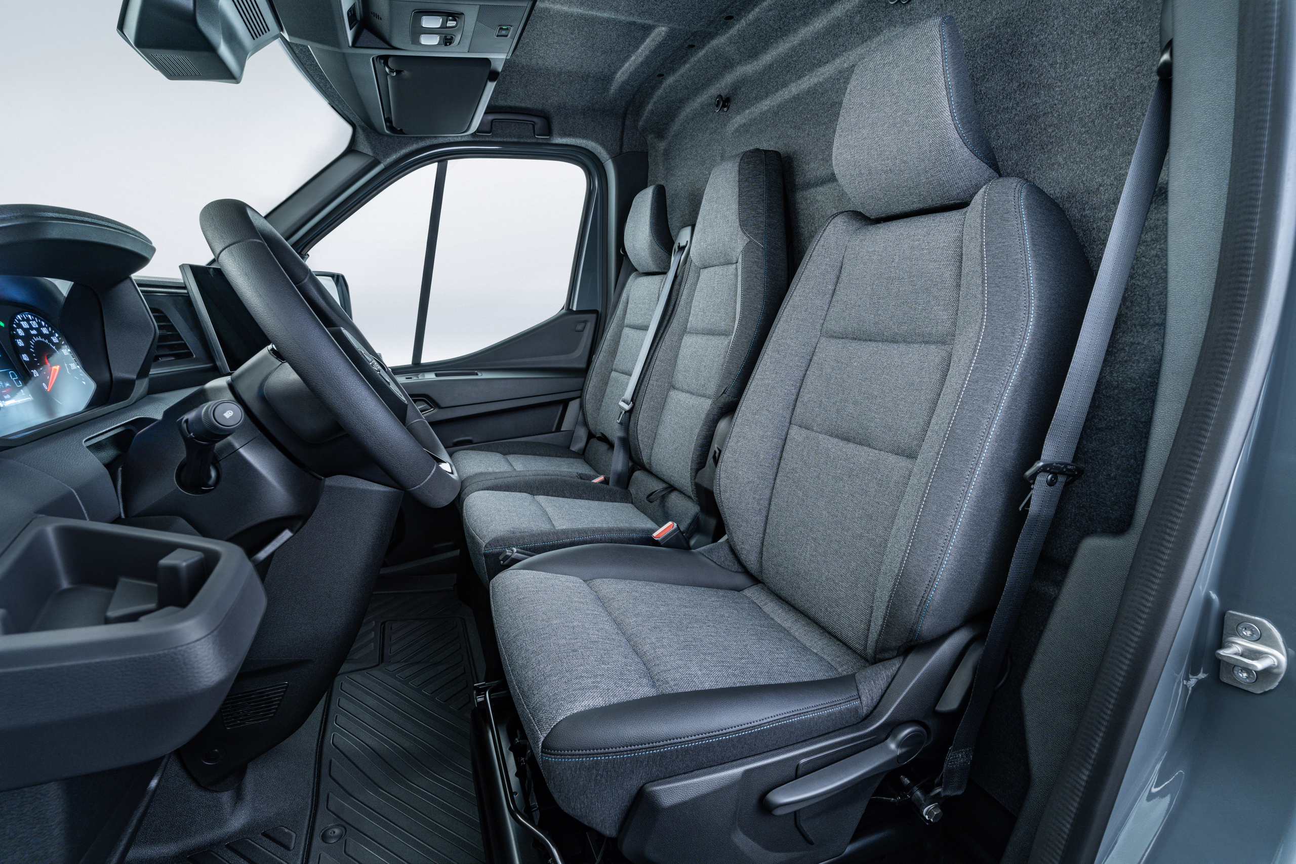 Nissan Interstar-e: duizend euro goedkopere broer van Renault Master