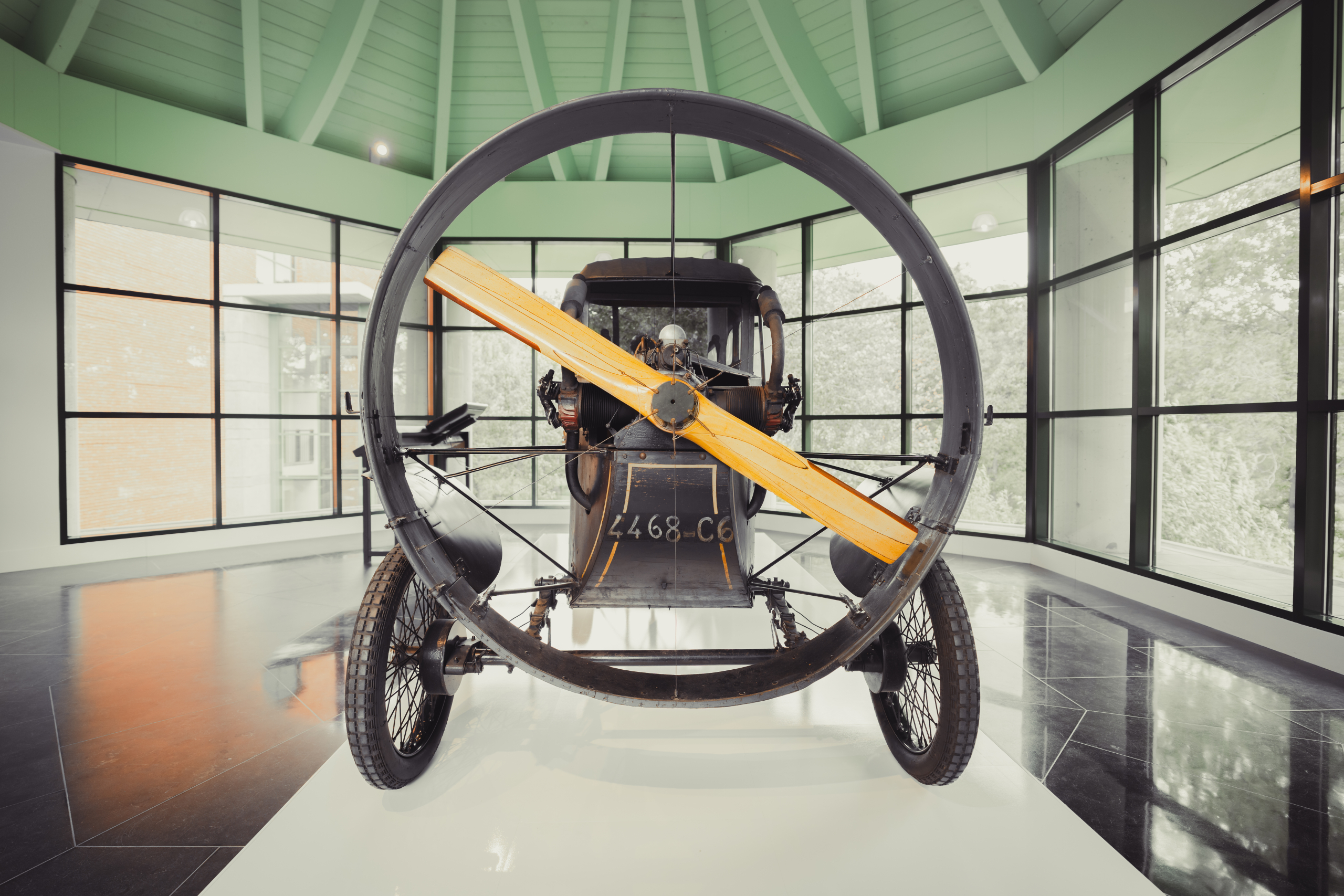 Dit is zonder twijfel de meest krankzinnige en geniale Franse auto ooit