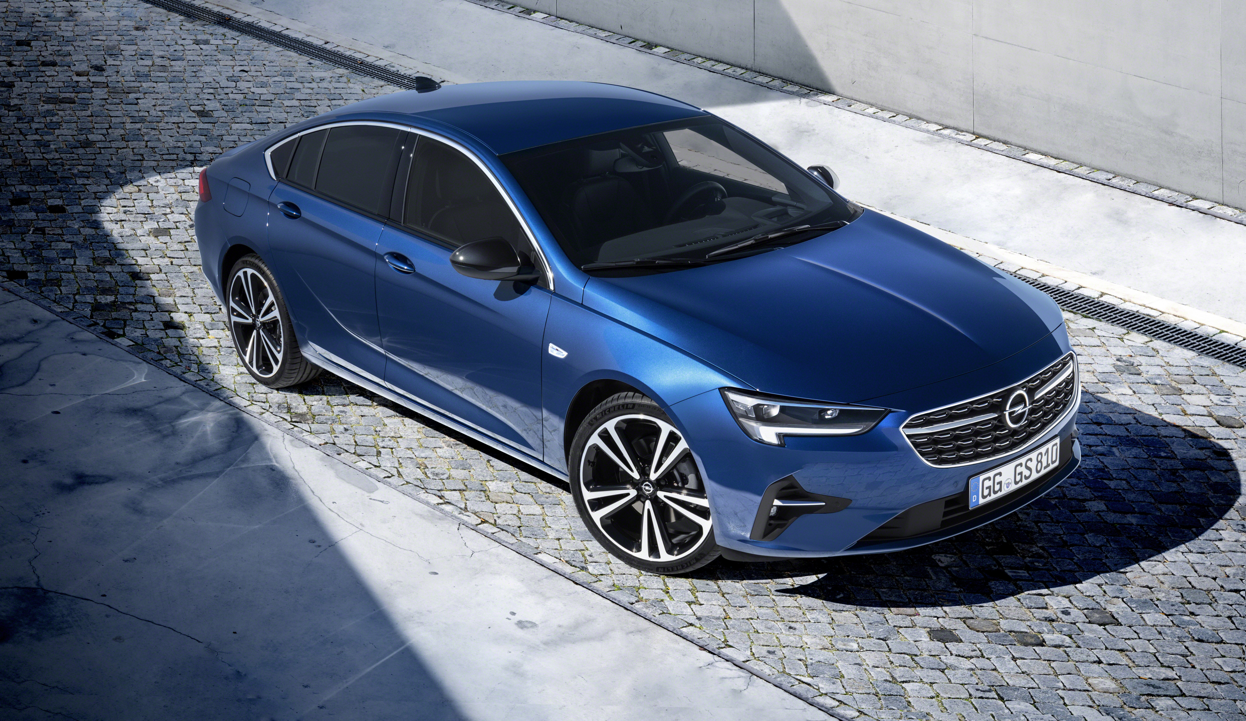 Nieuwe Opel Insignia is betere deal dan Volkswagen Passat