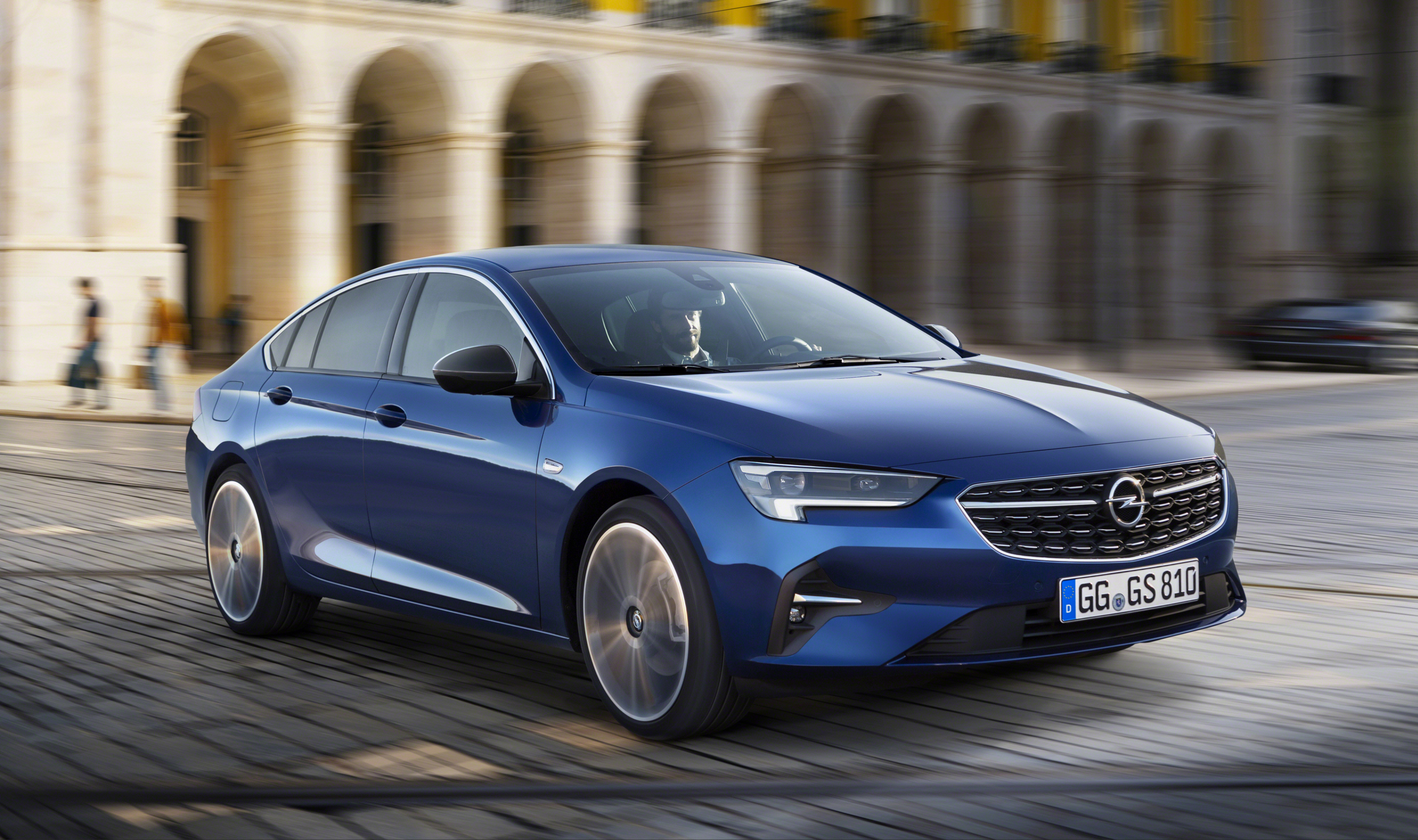 Bescheiden facelift voor de Opel Insignia is bescheiden