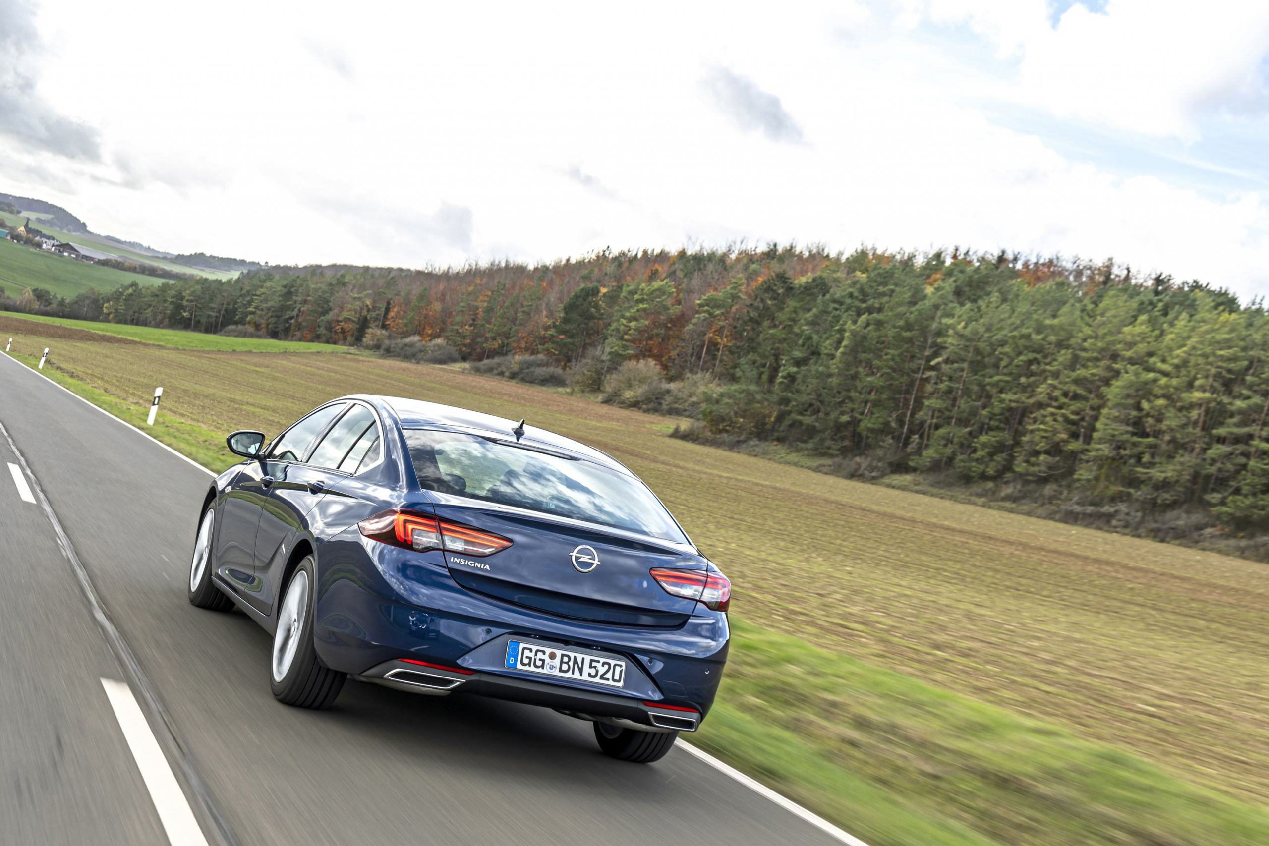 BMW 320i, Volvo S60 en Opel Insignia getest: waarom jij geen suv wilt