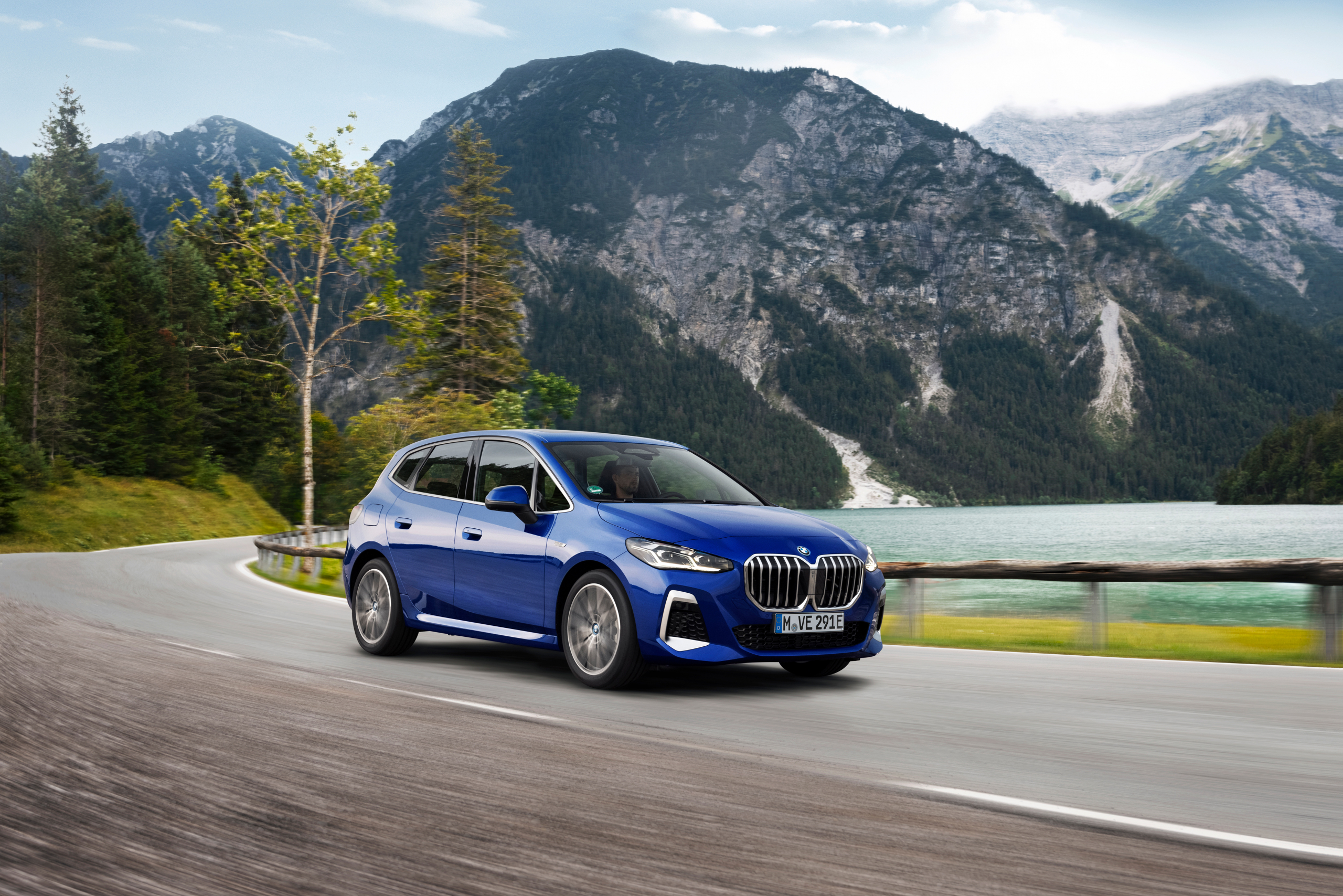 Nieuwe BMW 2-serie Active Tourer - voor huisvaders en - moeders die überholprestige willen