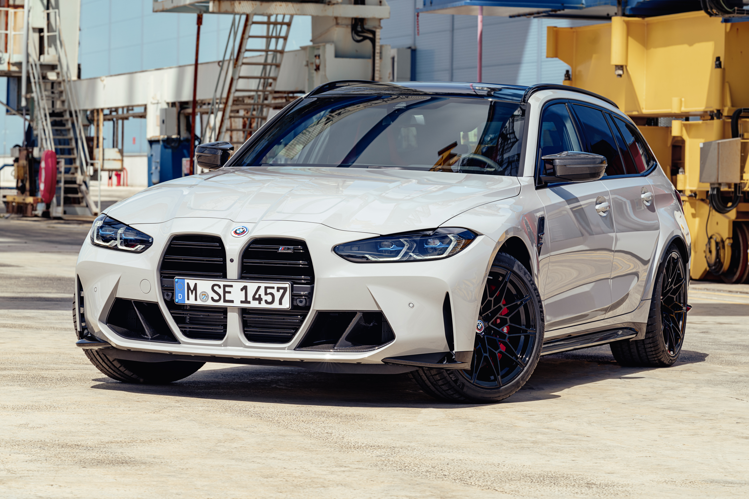 Och, wat zal je hond een hekel krijgen aan deze BMW M3 Touring!