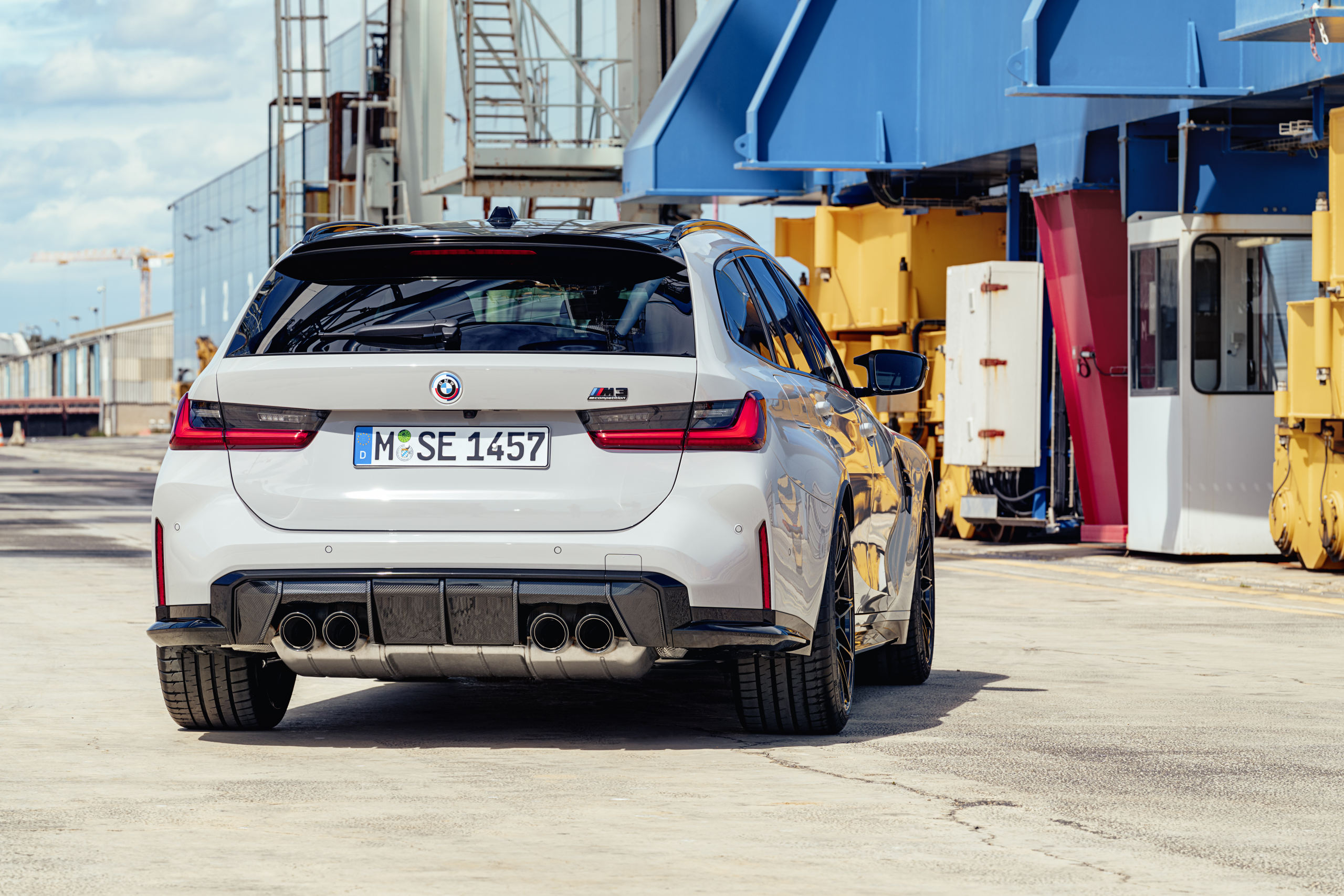 Och, wat zal je hond een hekel krijgen aan deze BMW M3 Touring!