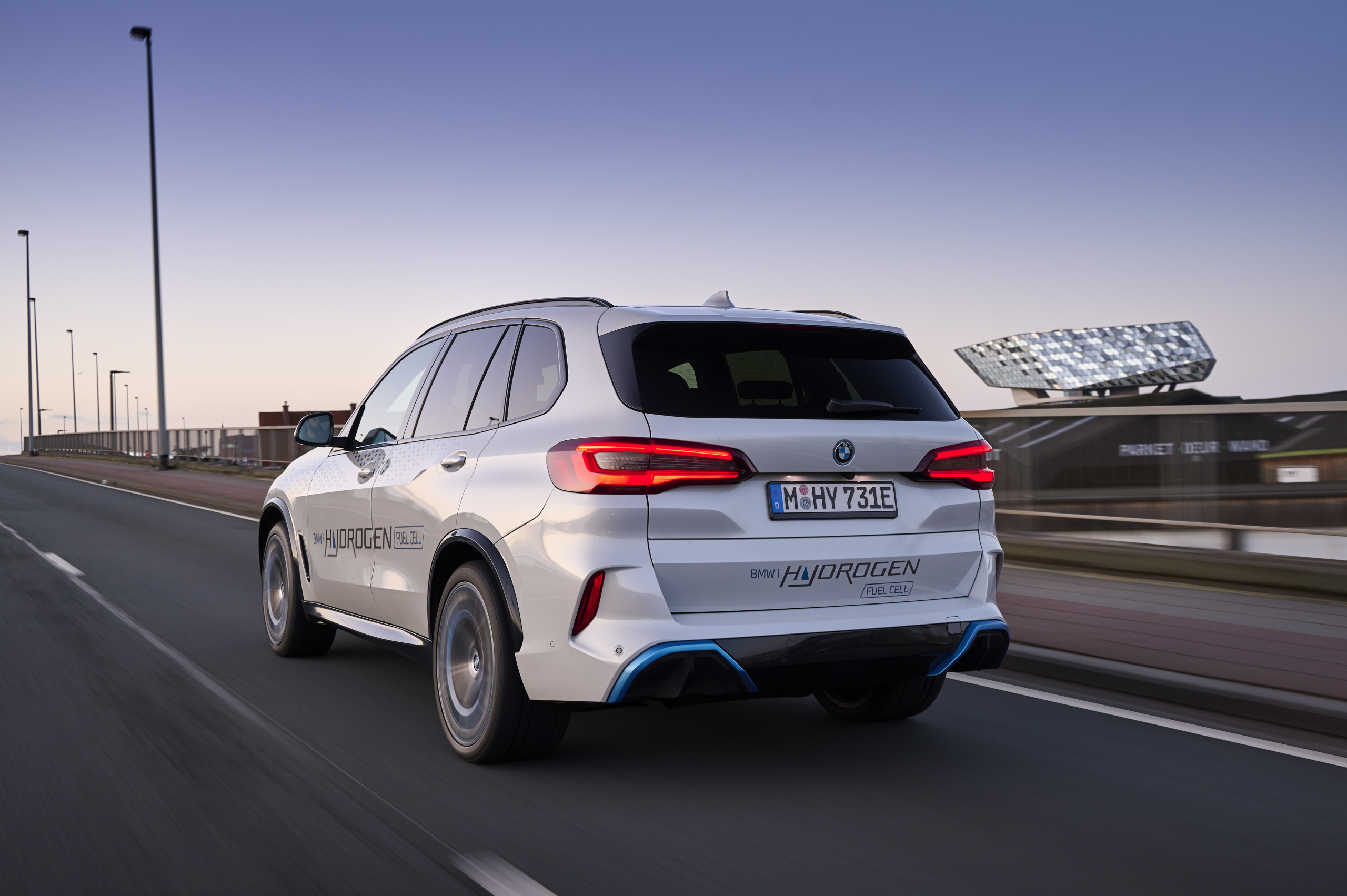 BMW op waterstof komt pas over 5 jaar, wij rijden hem nu al