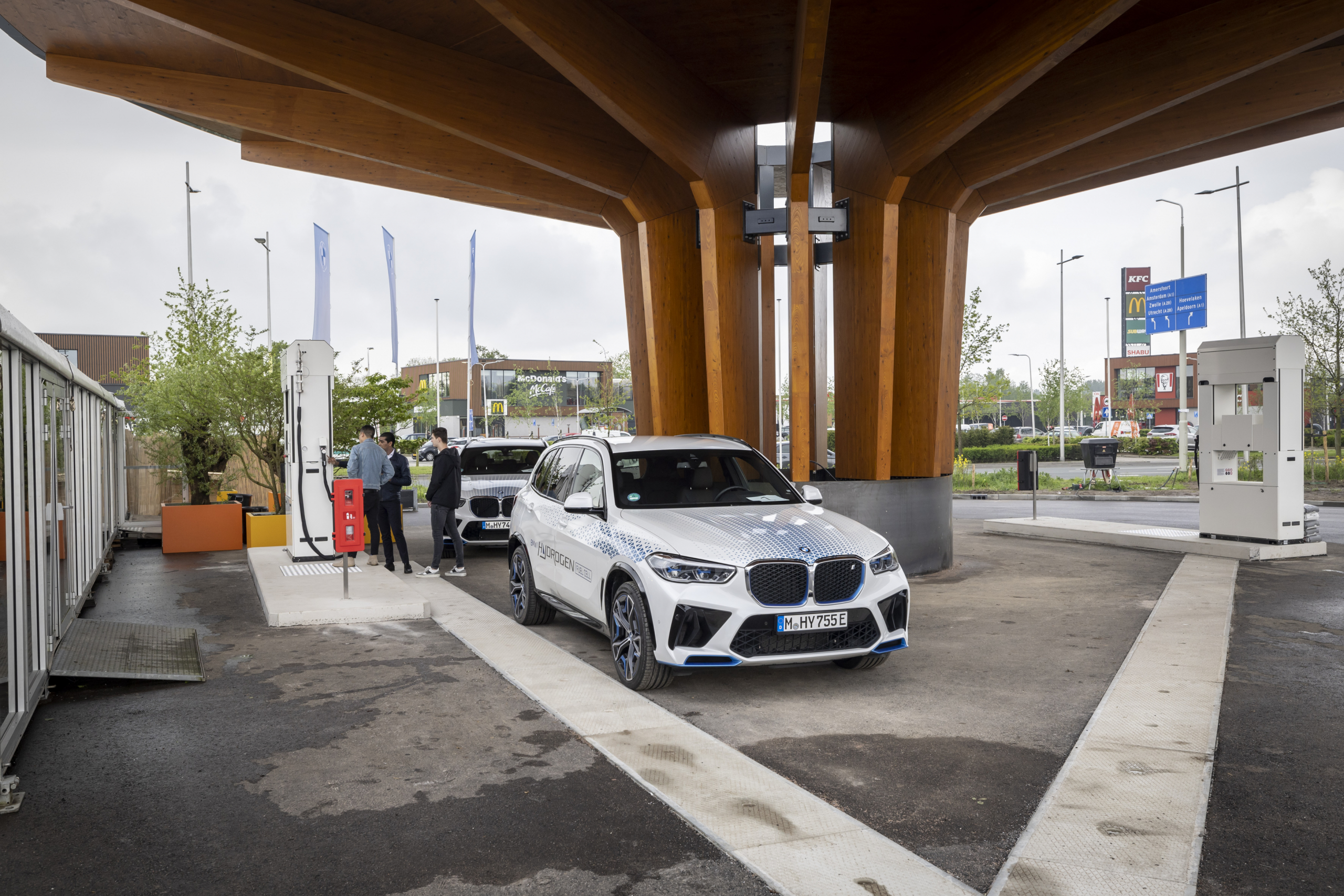 BMW op waterstof komt pas over 5 jaar, wij rijden hem nu al