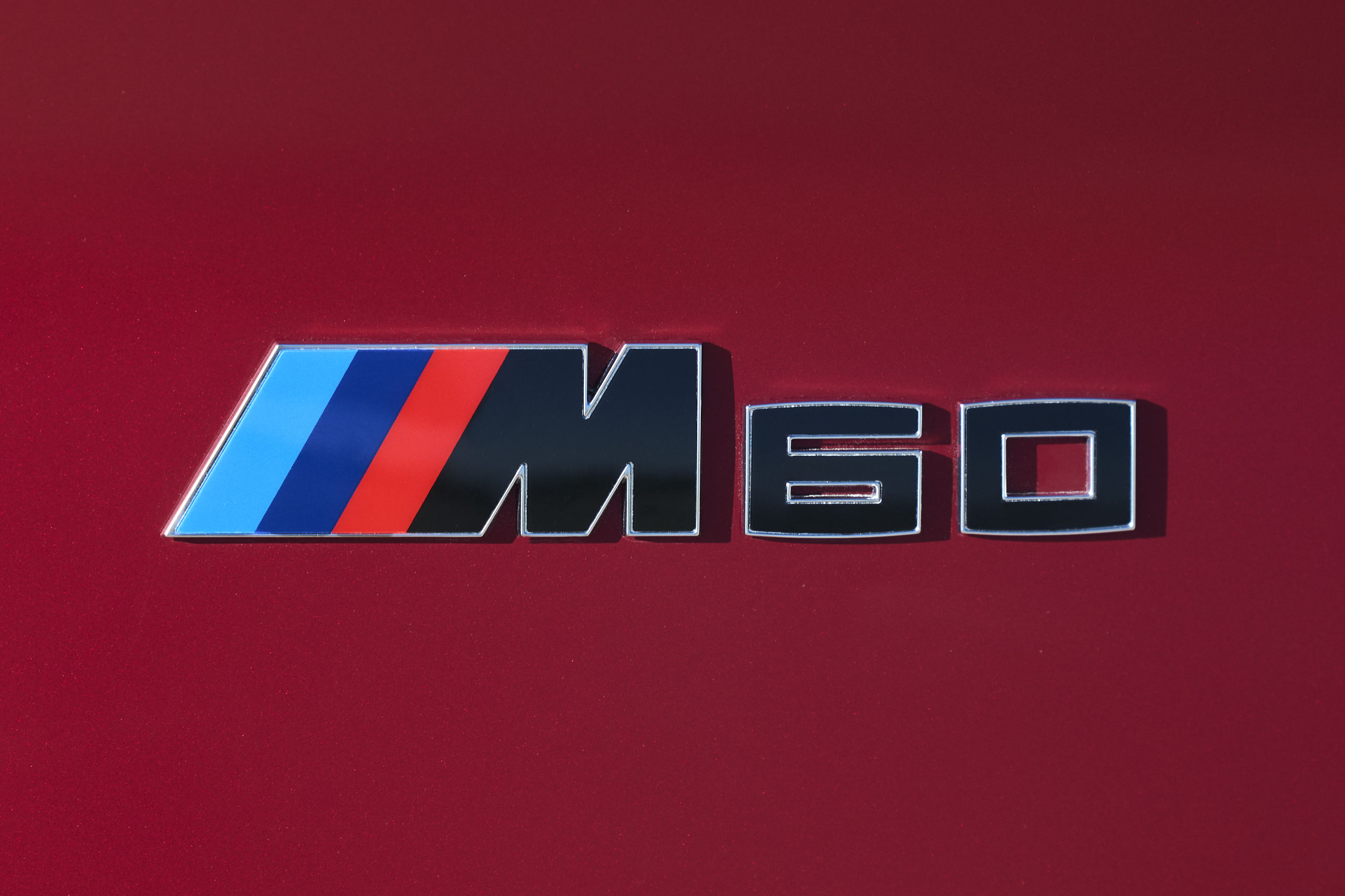 Wil je een BMW iX3 met meer bereik en pk's en minder ruimte? Dat is dat 9575 euro extra