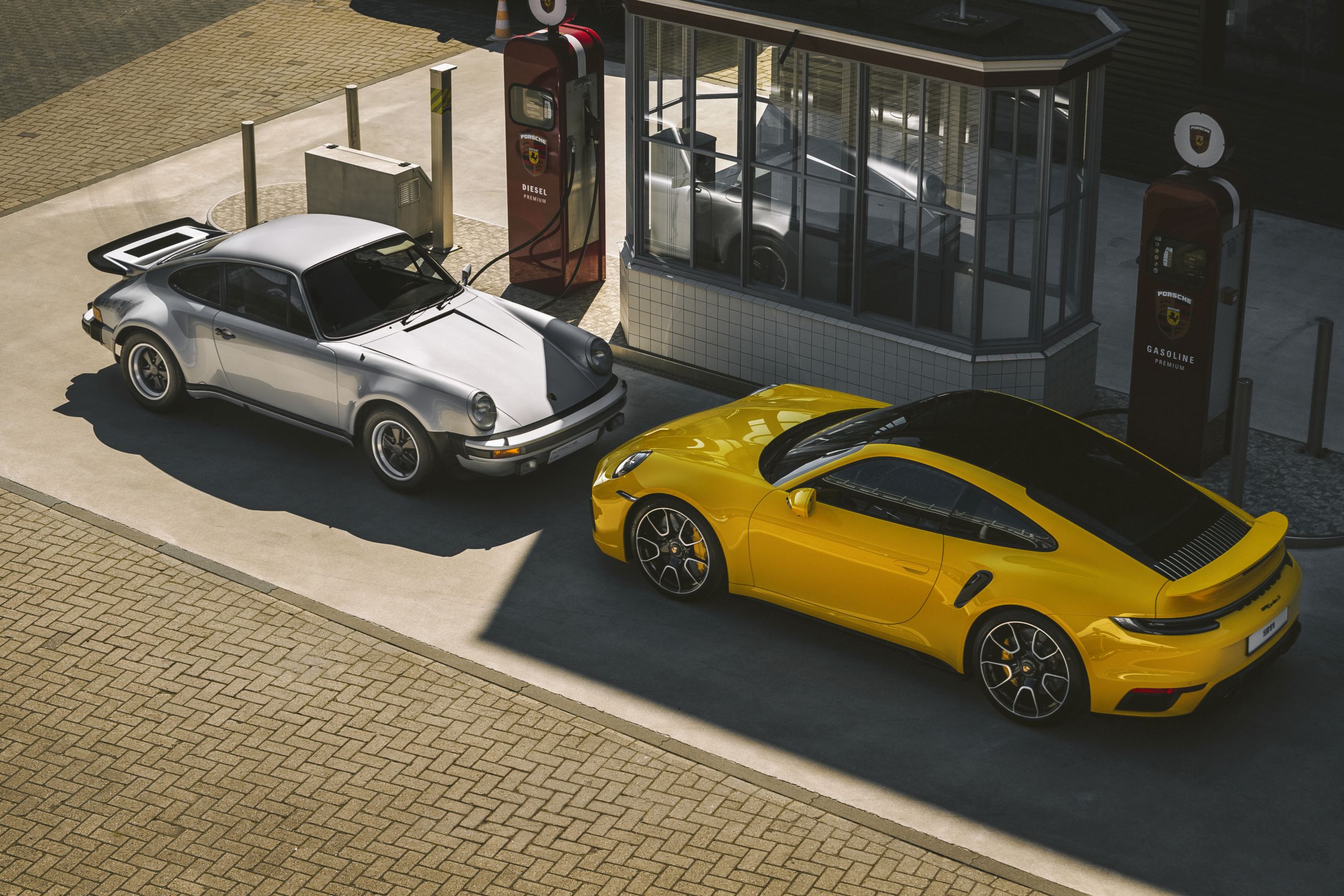 Fotogalerij: Nieuwe Porsche 911 Turbo S ontmoet voorvaders