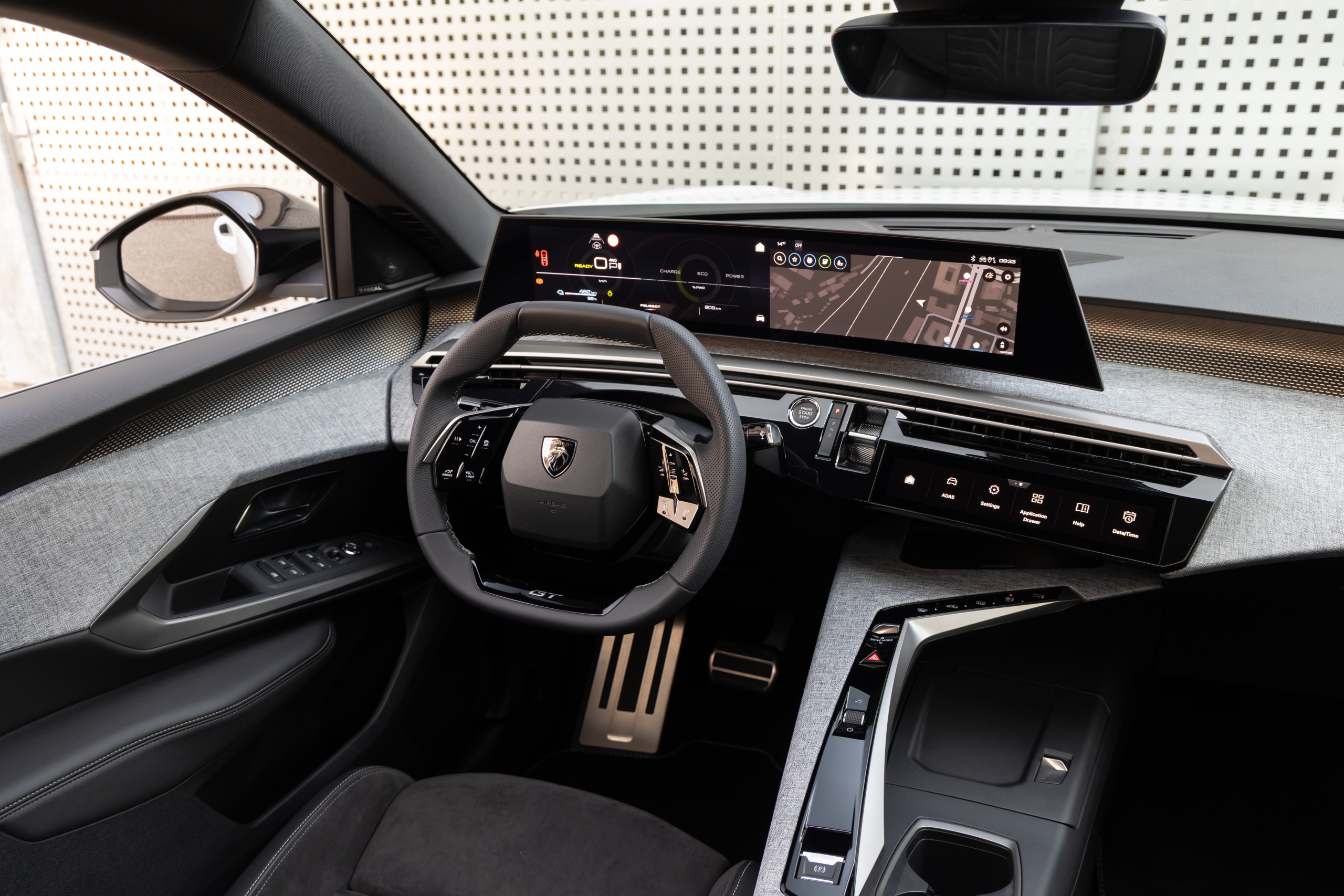Review Peugeot e-3008 Dual Motor - niet alleen het vermogen is stevig