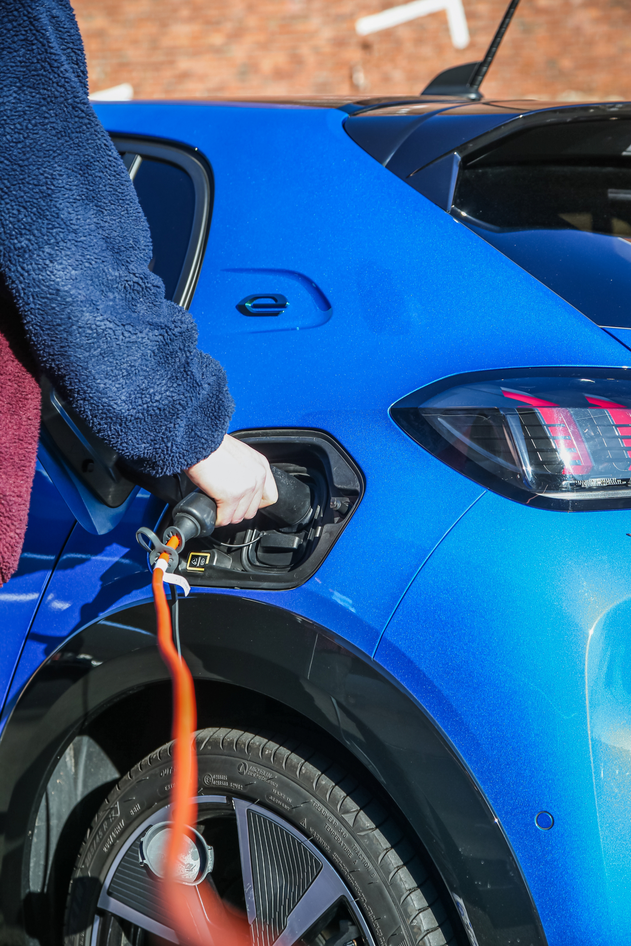 Waarom je moet oppassen als je rond de jaarwisseling een elektrische auto koopt