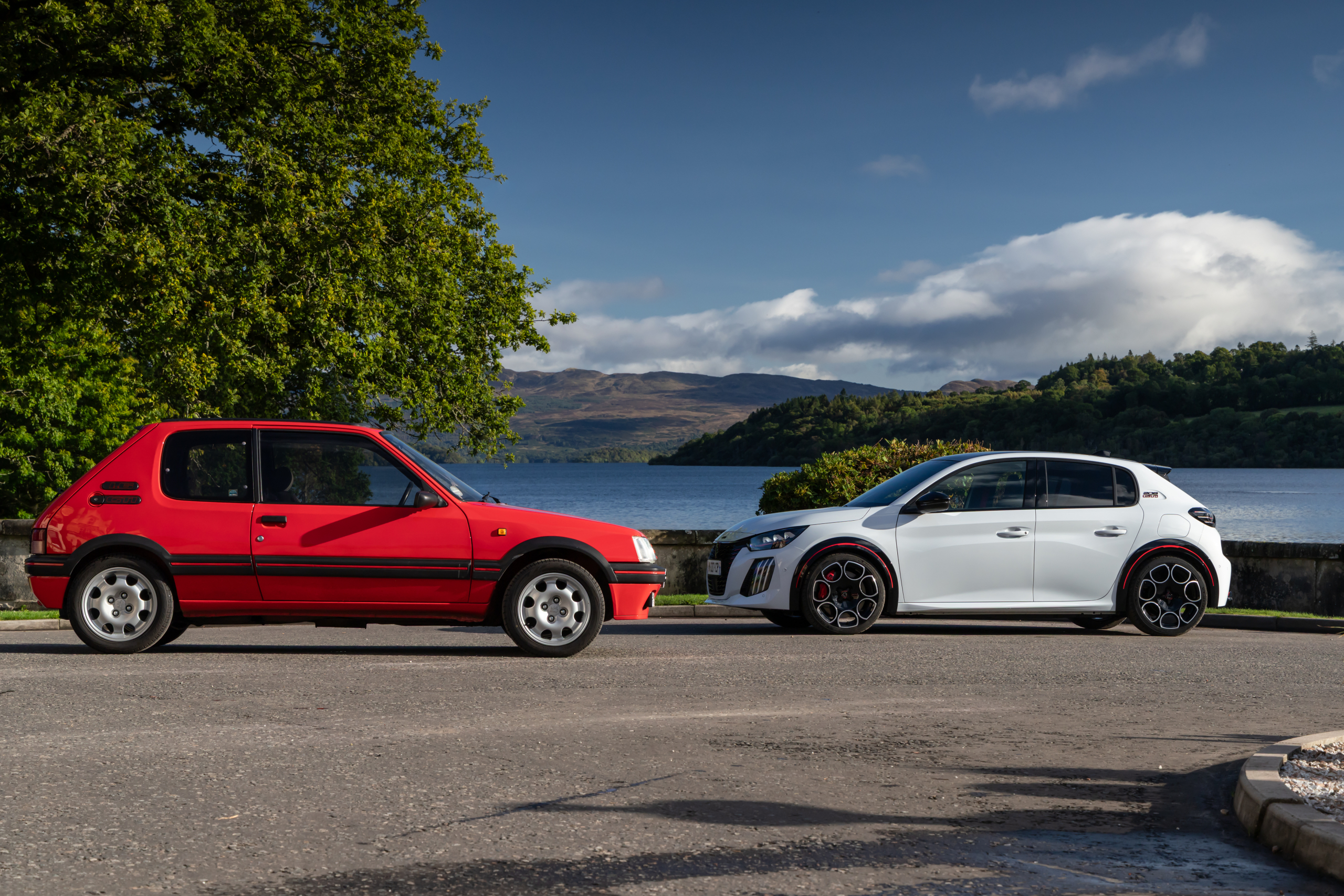 Review Peugeot E-208 GTi: is de duurste hot hatch van Stellantis ook de leukste thuis?