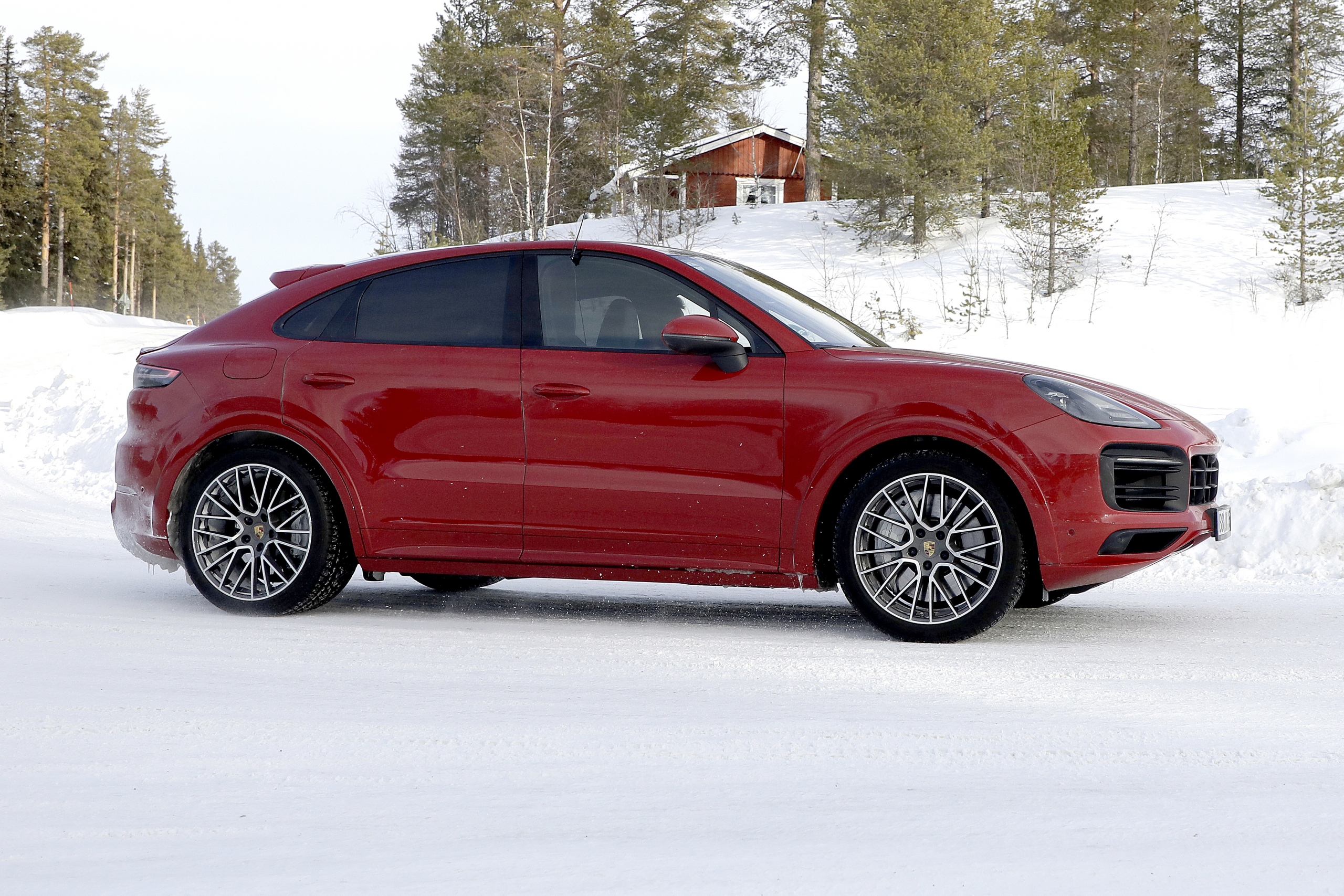 Waarom deze nieuwe Porsche Cayenne Coupé geen caravan kan trekken