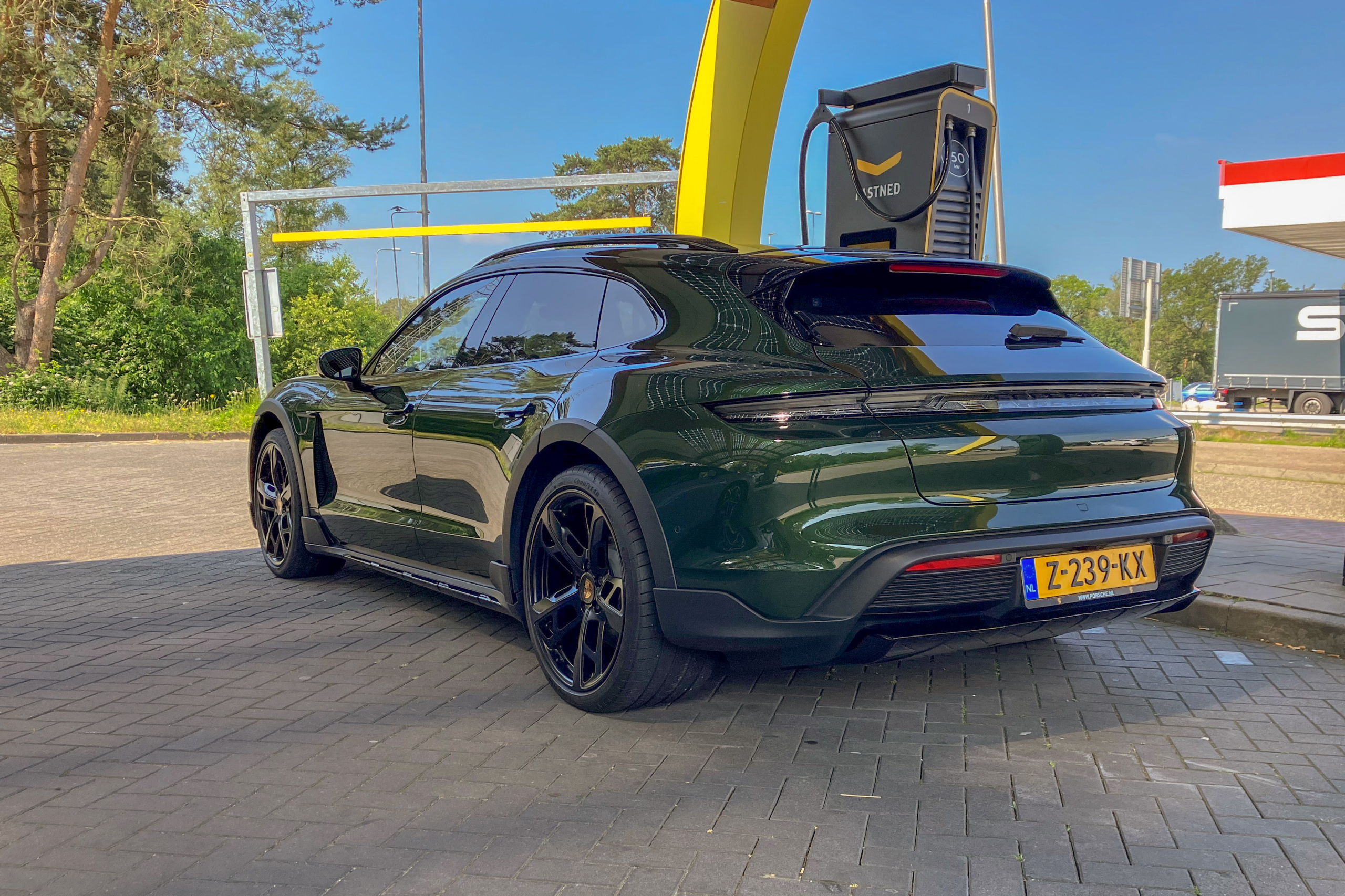 Porsche Taycan Cross Turismo: actieradius gemeten bij 100 en 130 km/h