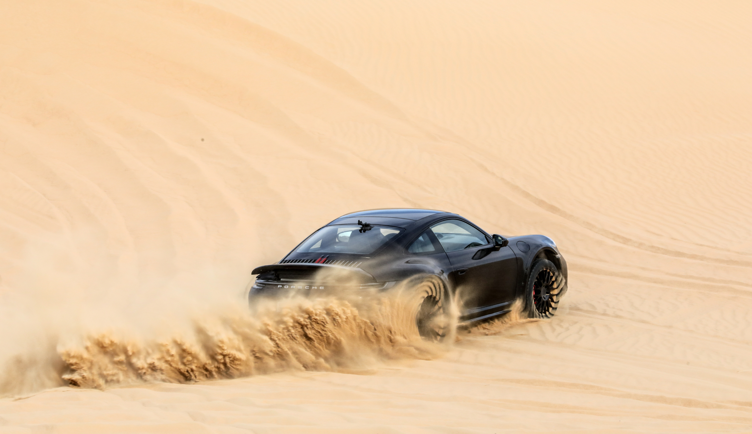 Opzij met je Porsche Cayenne: hier komt de Porsche 911 Dakar