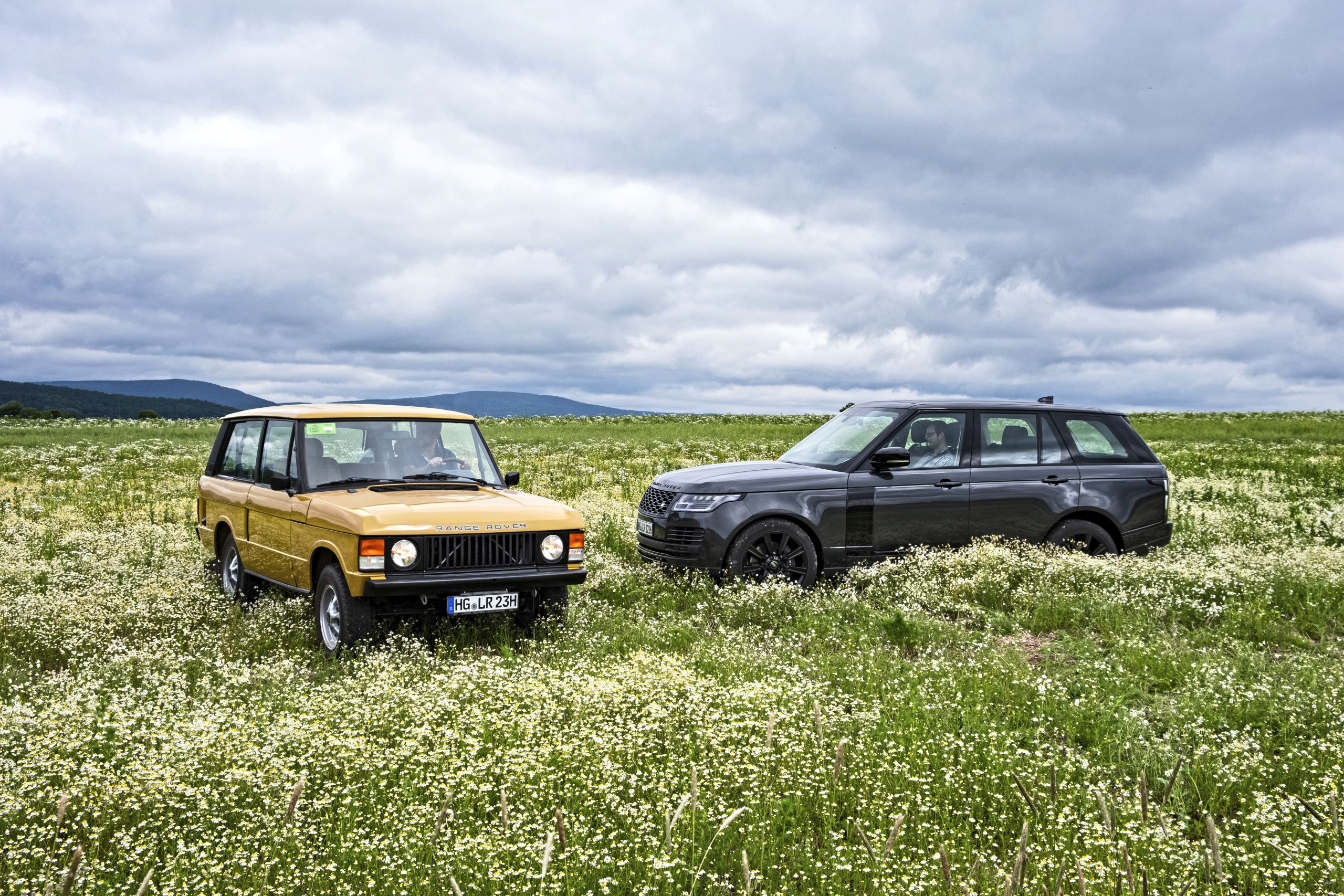 Luxestrijd: Oude Range Rover versus nieuwe Range Rover