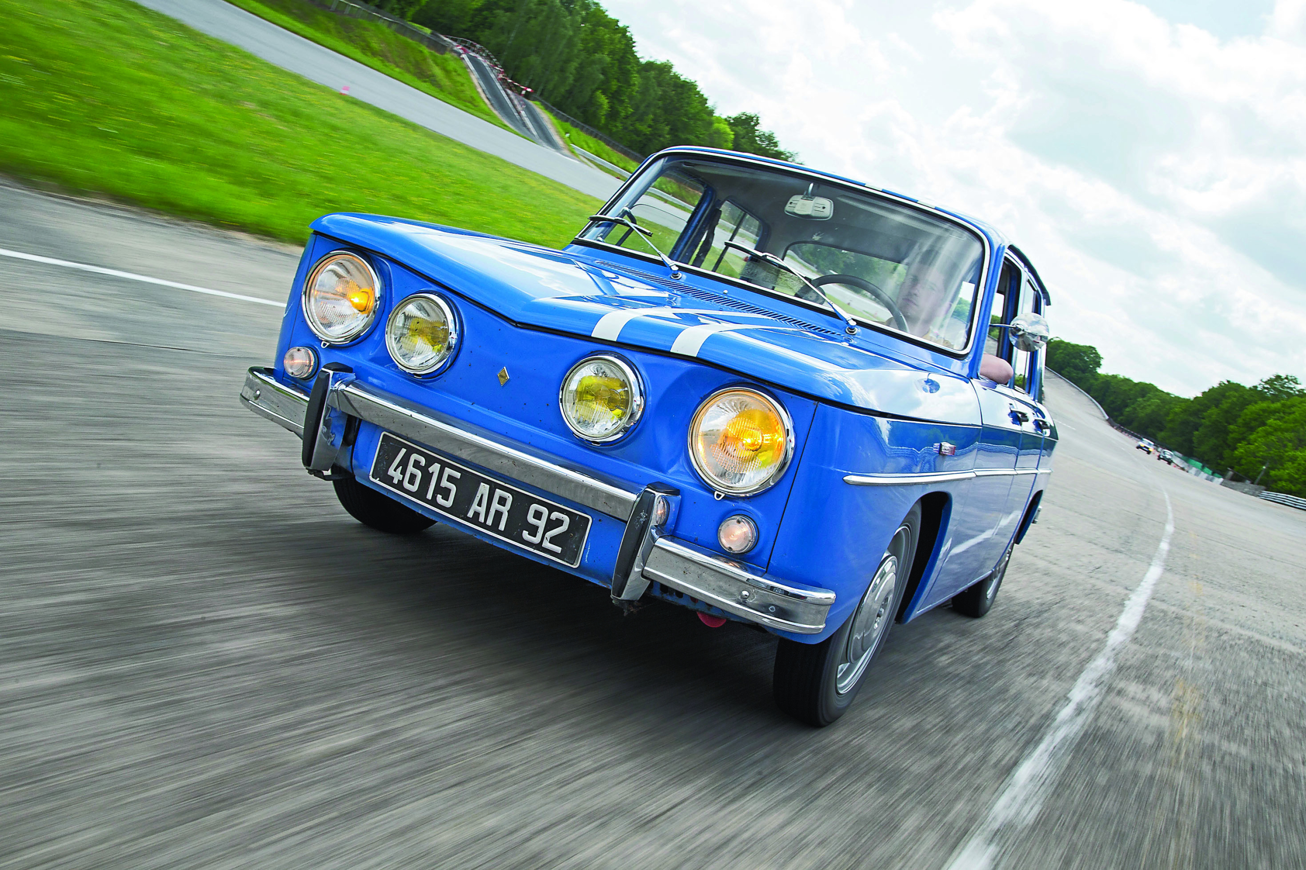 Retro + Renault + elektrisch = gegarandeerd succes? Bij dit gekke model is dat maar de vraag