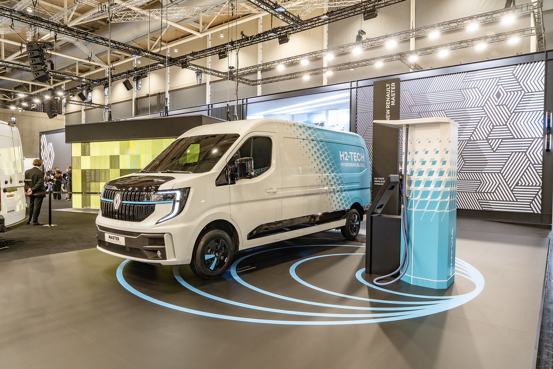 Renault Master is Van of the Year 2025 en lust volgend jaar waterstof