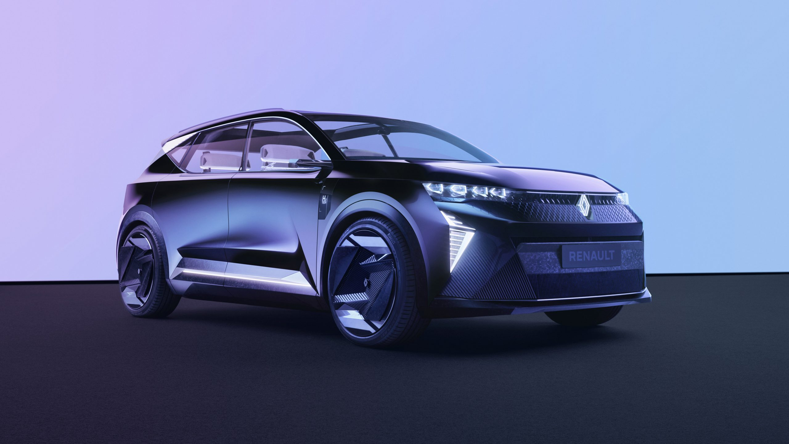 In de Renault Scenic Vision zit je op melkflessen, waterleidingen en Airbus-restjes