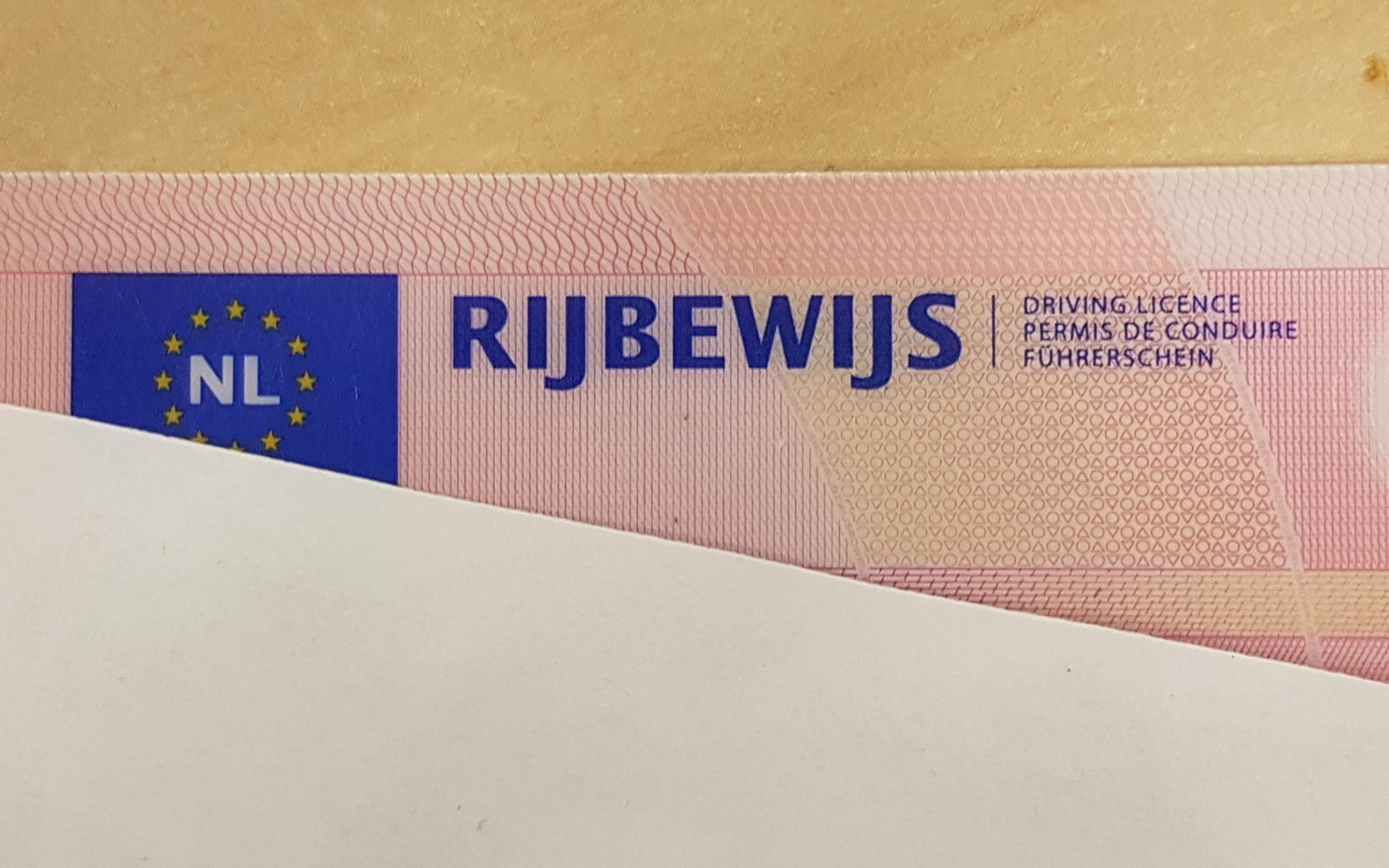Alleen onder deze voorwaarden kun je een zware bus rijden met je B-rijbewijs