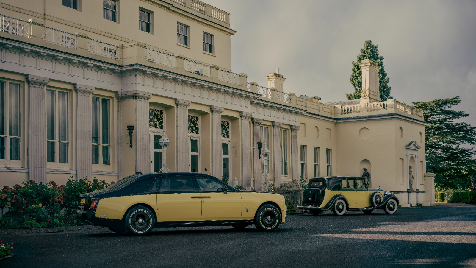 Spot jij de 8 verwijzingen naar de beste Bond-film ooit in deze Rolls-Royce Phantom 'Goldfinger'?