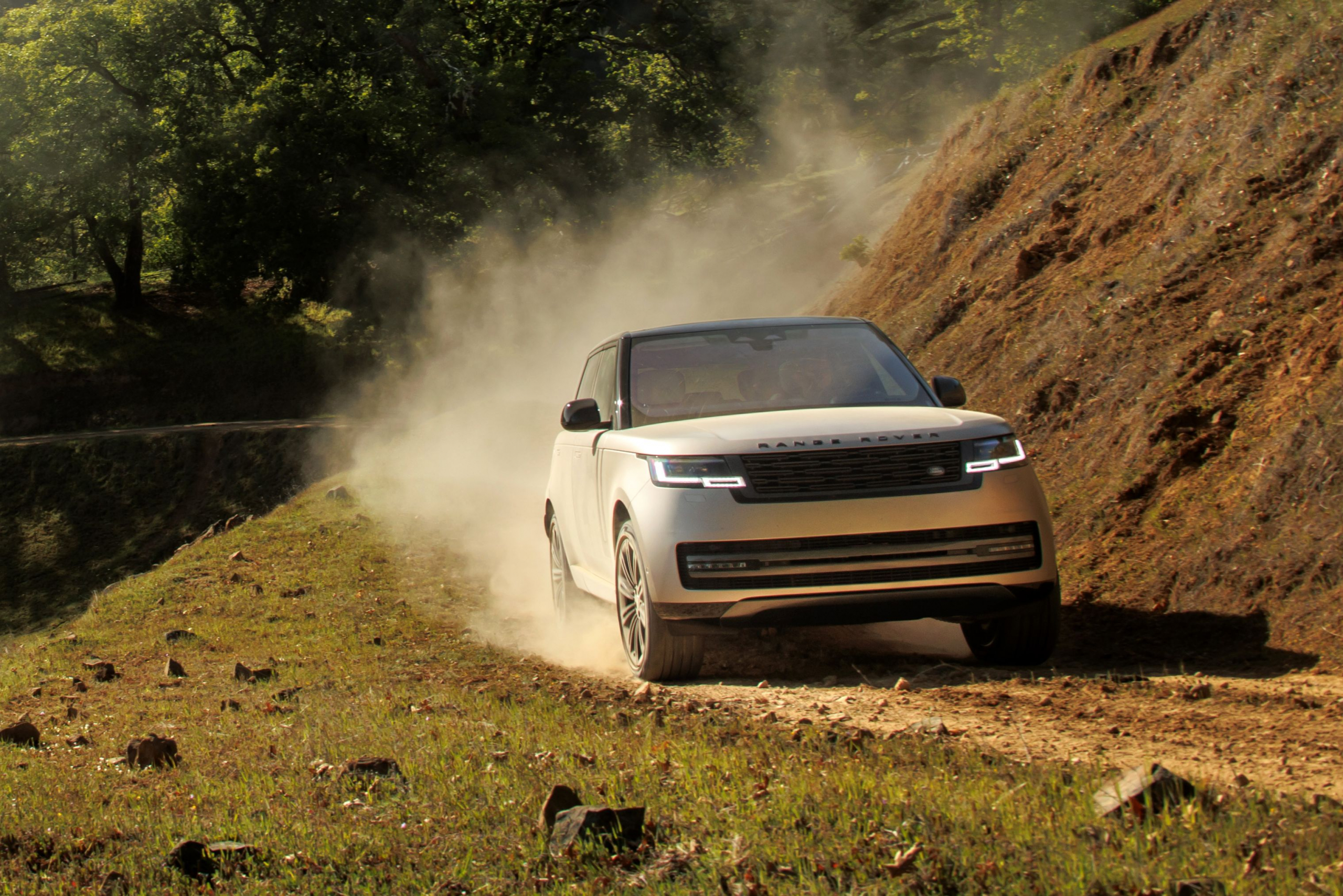 Range Rover (2022) test - Zoek je een top-suv? Dan kun je niet om deze heen!