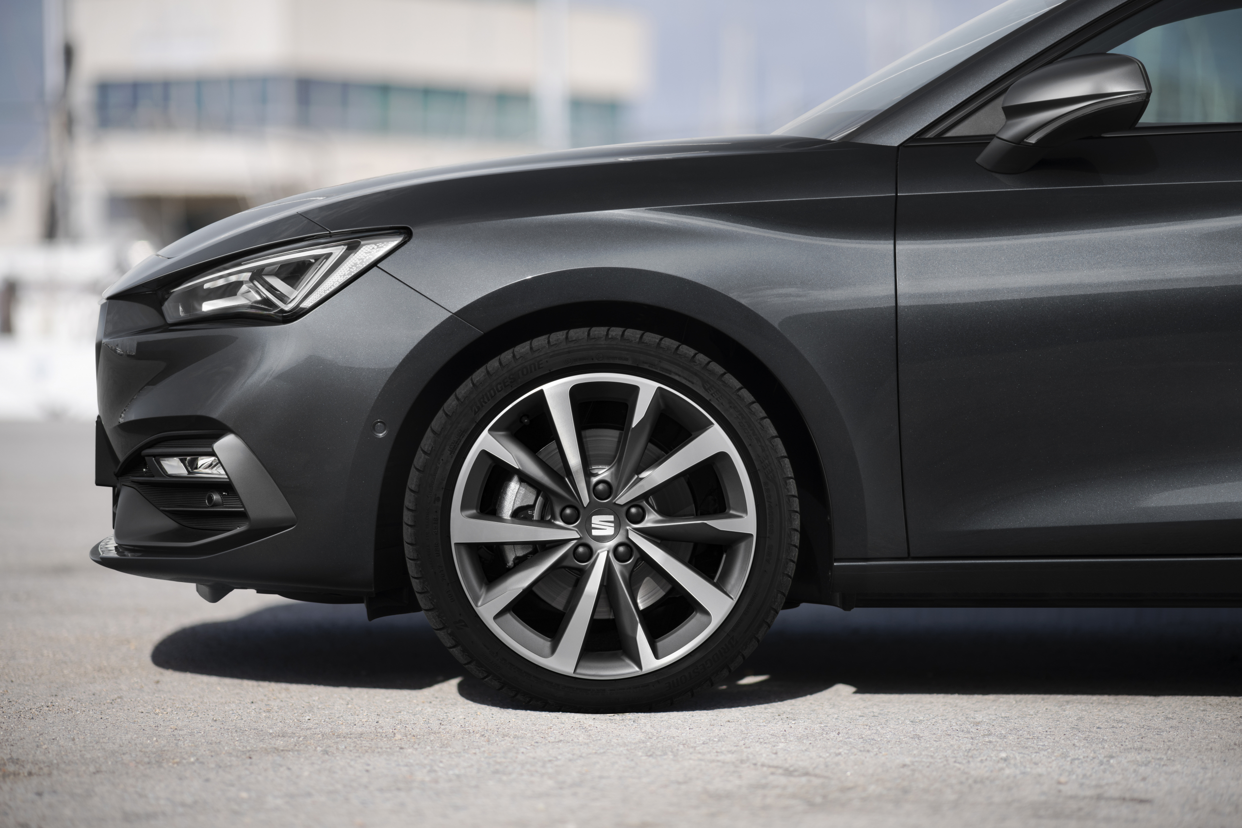 Waarom de Seat Leon Sportstourer goedkoper is dan de hatchback