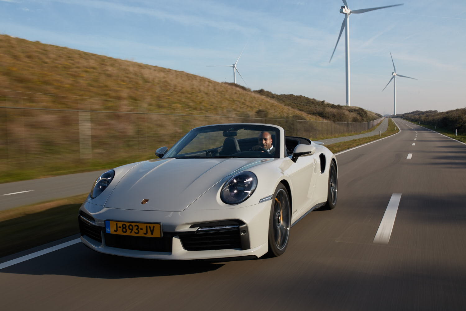 Eerste review - Is de Porsche 911 Turbo S Cabriolet dé ultieme sportwagen?