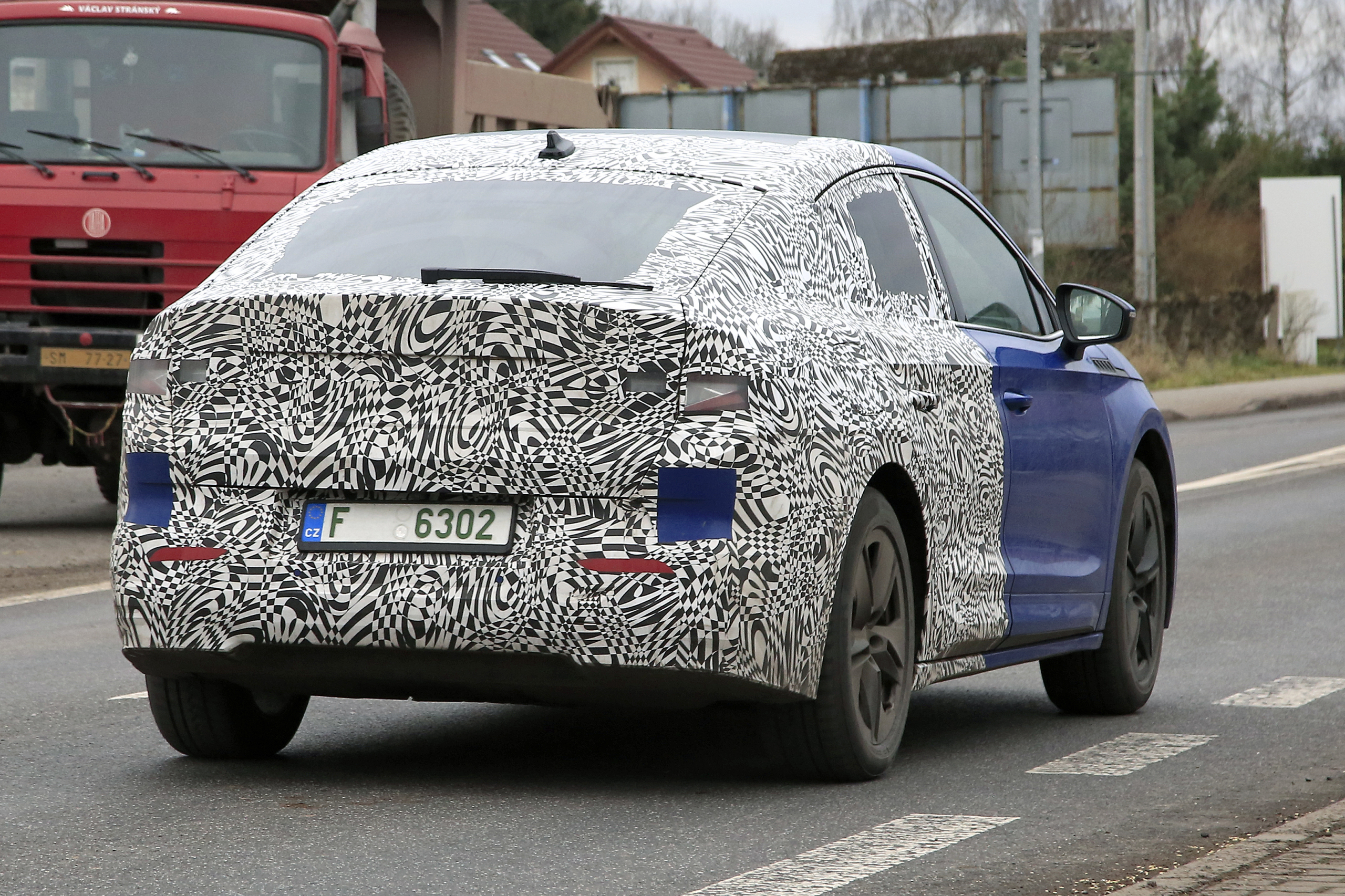 Kijk aan, de elektrische Skoda Enyaq iV komt er ook in coupévorm