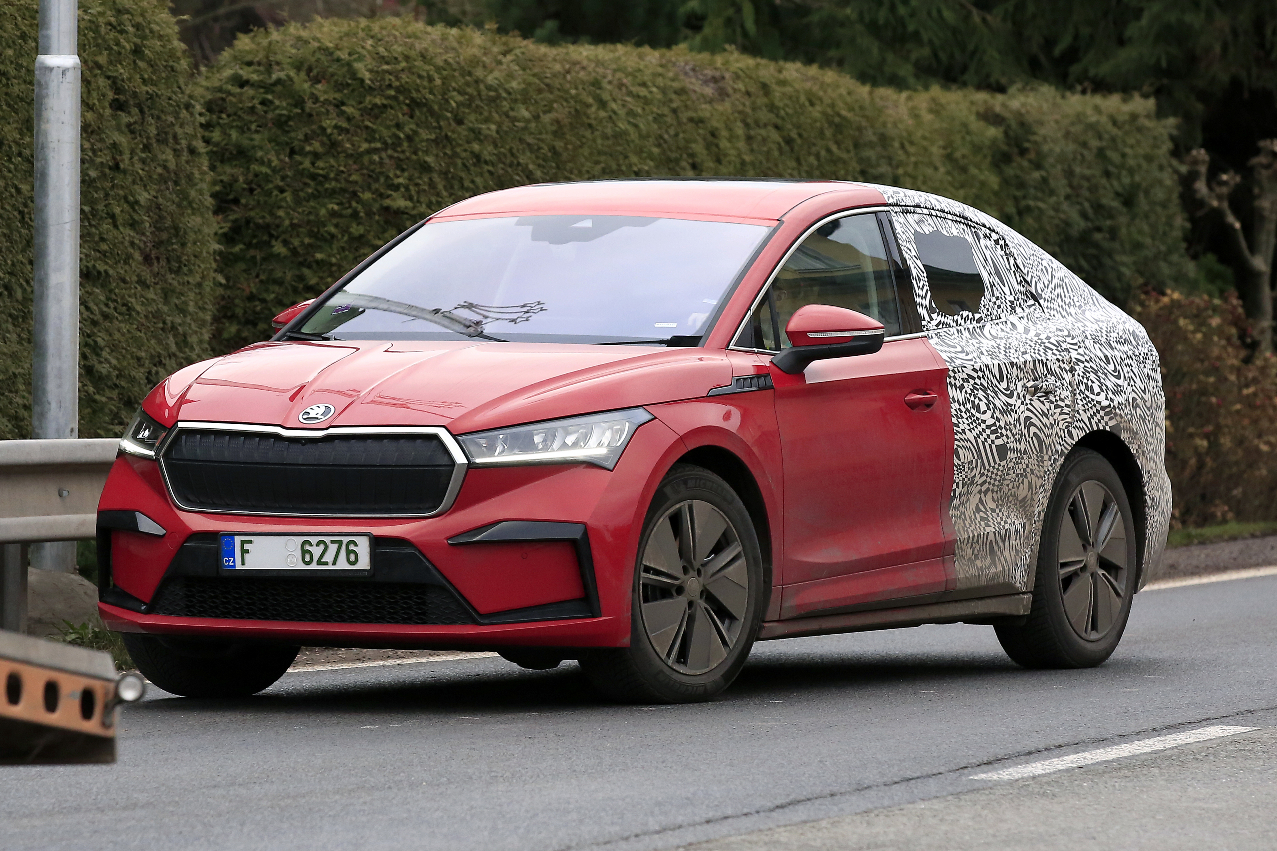 Kijk aan, de elektrische Skoda Enyaq iV komt er ook in coupévorm