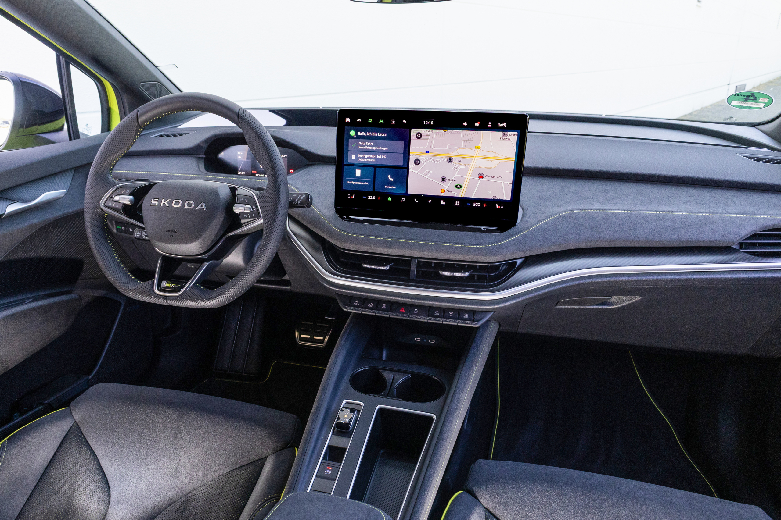 Waarom de huisvaders van Nederland snakken naar de Skoda Enyaq RS