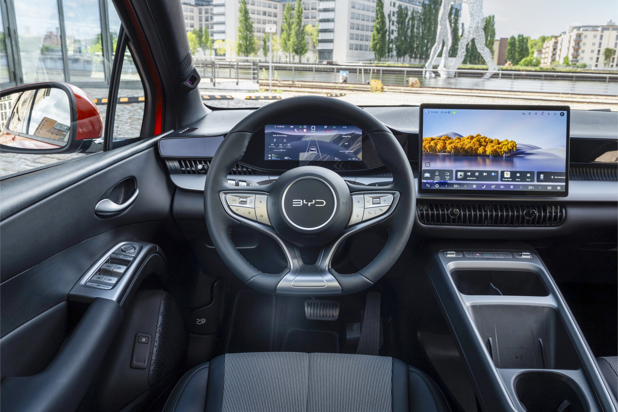 TEST - Is er iemand die deze goedkope plug-in hybride durft te kopen?