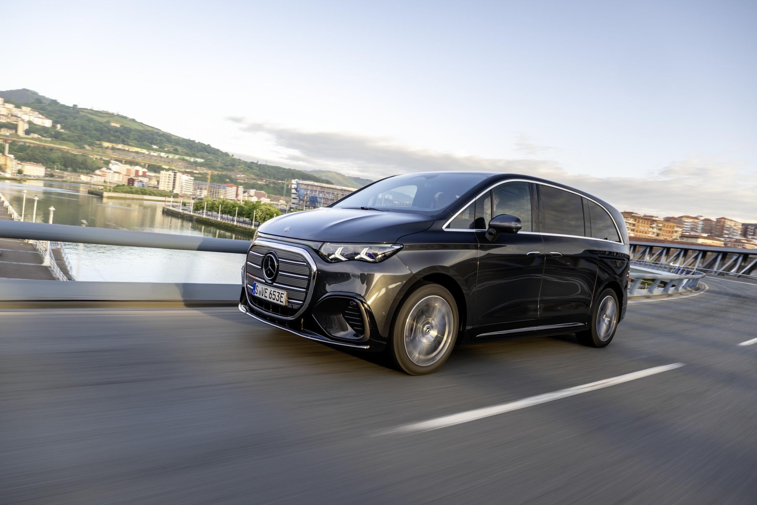 TEST - Mercedes VLE (+ video)