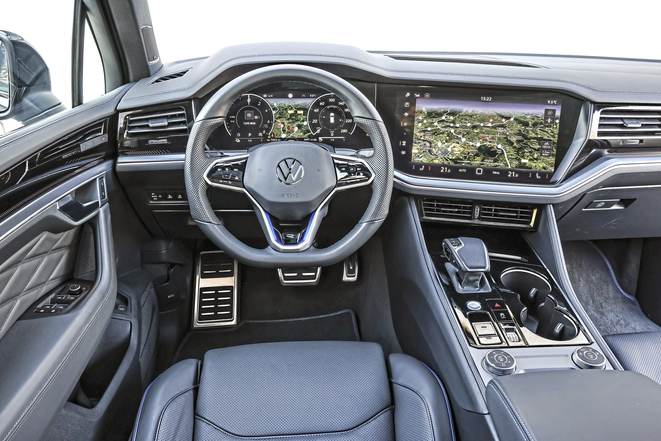 Test: Porsche 911 in SUV-formaat jaagt BMW X5 en Volkswagen Touareg stuipen op het lijf