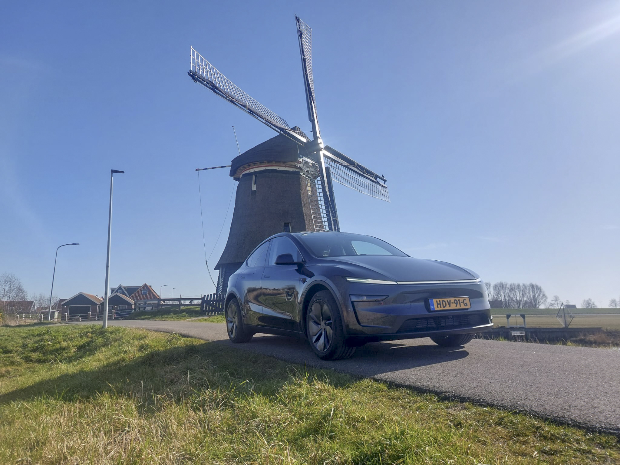 Test Tesla Model Y (2025)