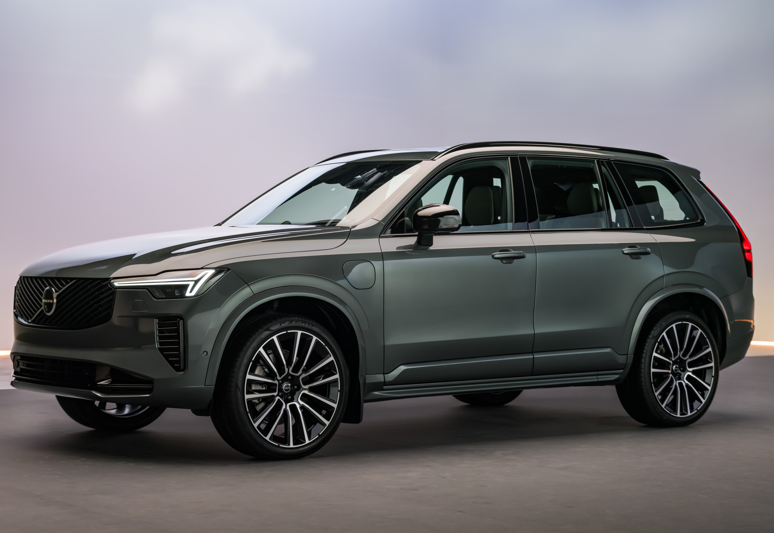 Volvo weigert stokoude XC60 met pensioen te sturen: als PHEV nu 200 km elektrisch