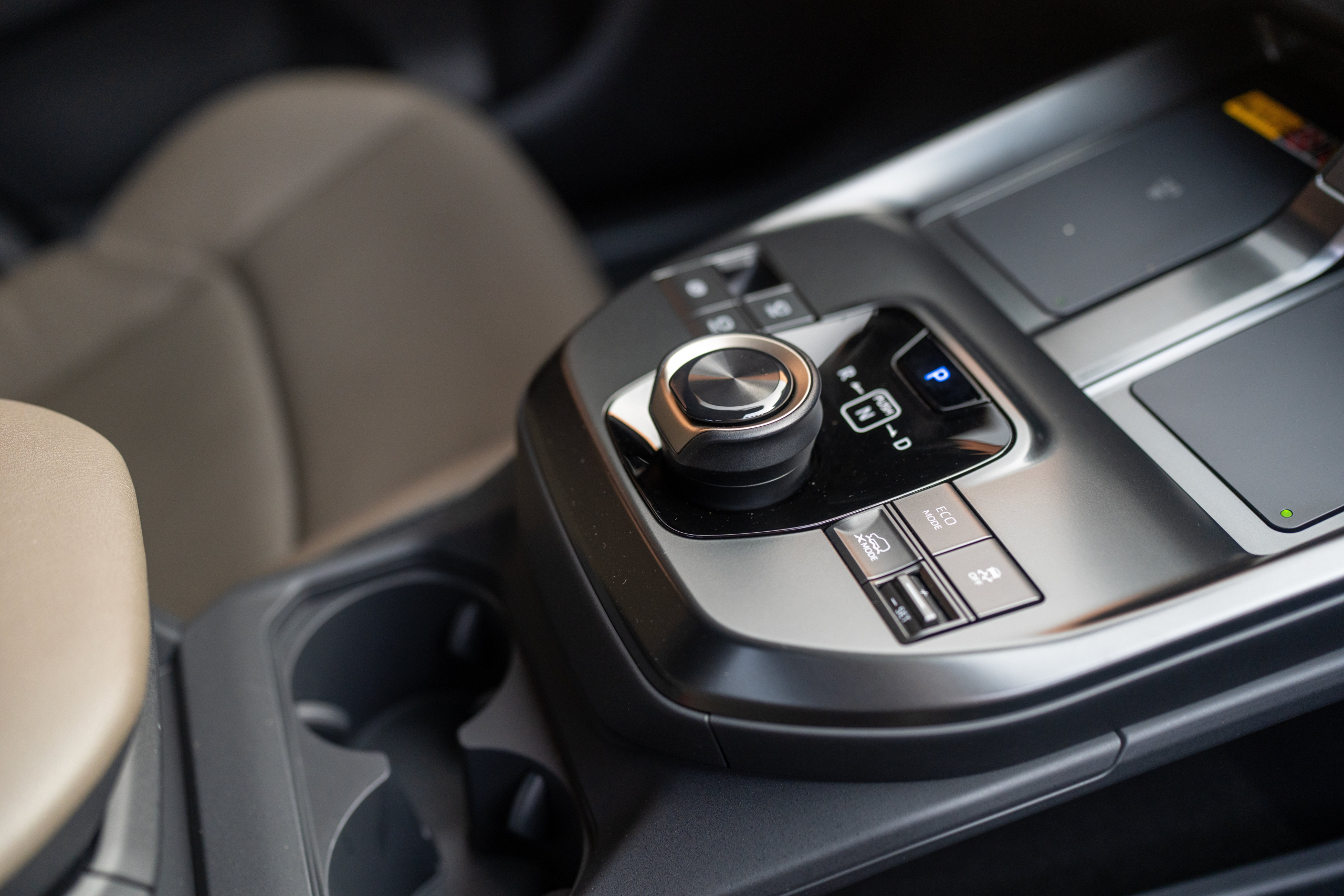 TEST - Deze Toyota gaat de strijd aan met de bestverkochte EV ter wereld