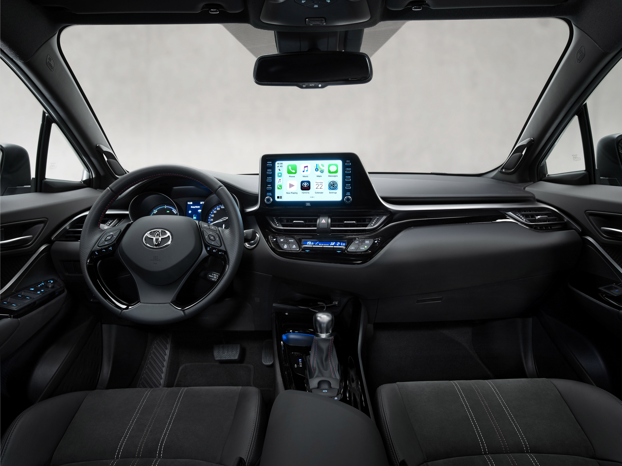 Vernieuwde Toyota C-HR trekt joggingpak aan