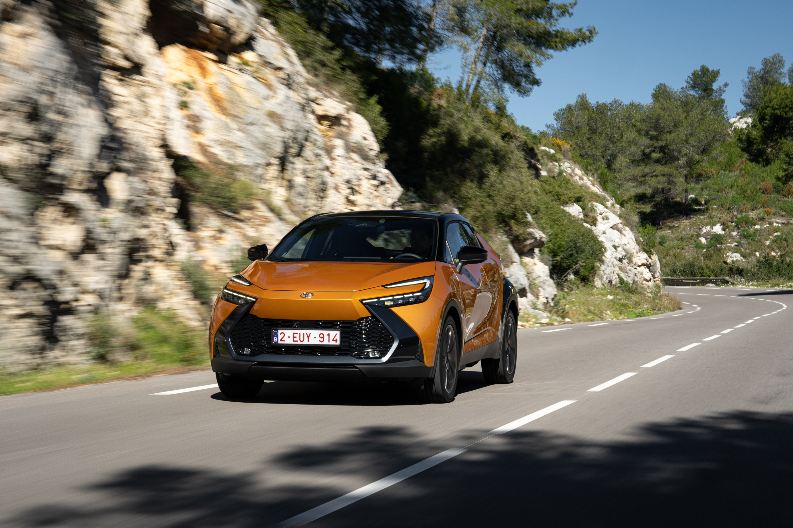 Waarom de Toyota C-HR plotseling duizenden euro’s goedkoper is