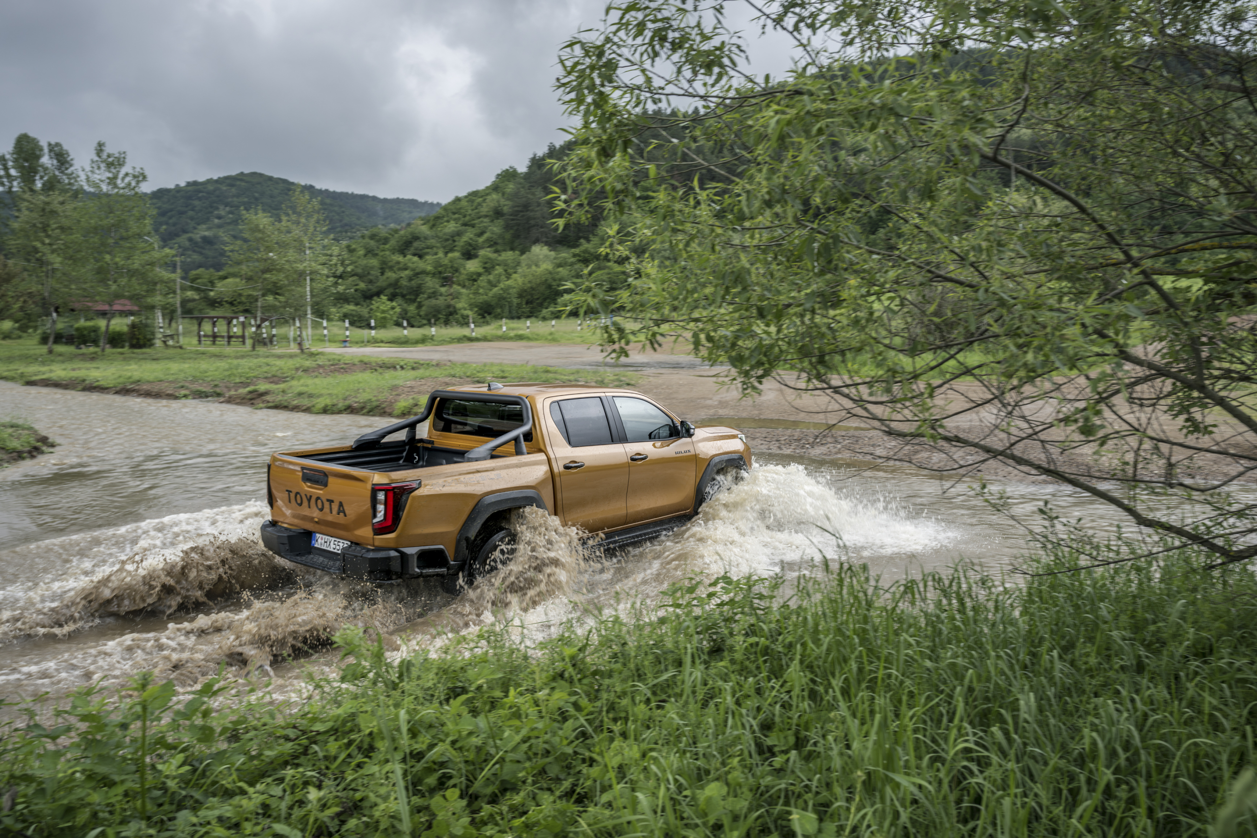 TEST: nieuwe Toyota Hilux is in alles beter geworden, maar één hardnekkig probleem blijft