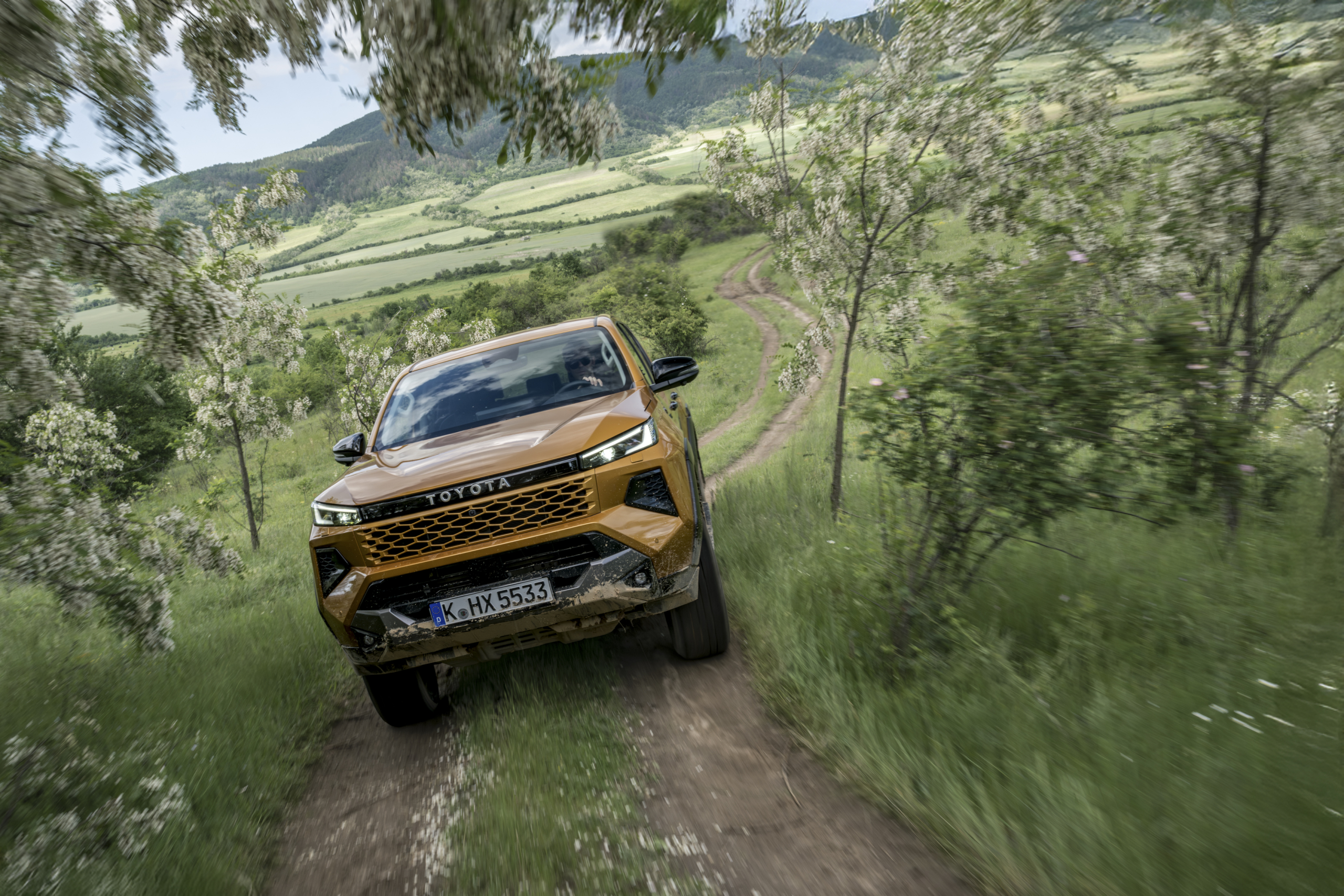 TEST: nieuwe Toyota Hilux is in alles beter geworden, maar één hardnekkig probleem blijft