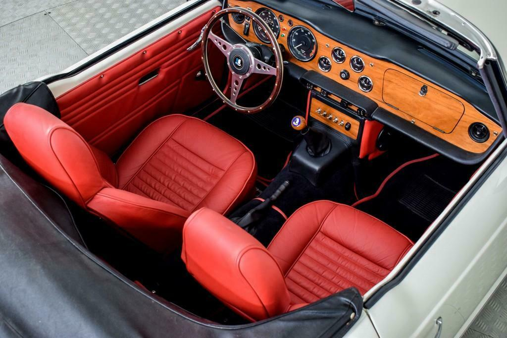 Marktplaats: 5 mooie cabrio's als anti-coronatherapie
