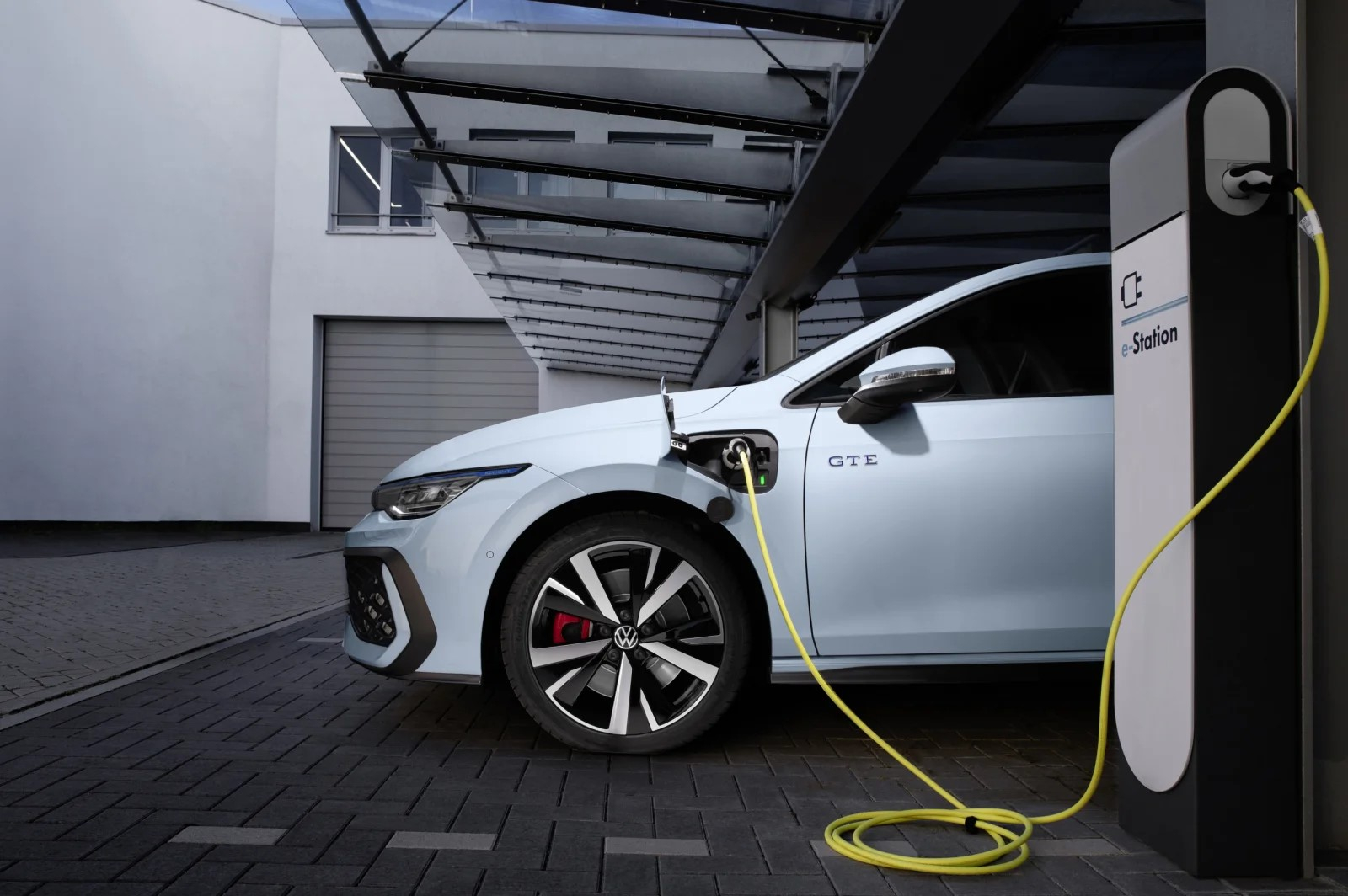 Volkswagen schuift met potjes: groot deel EV-budget terug naar verbrandingsmotoren