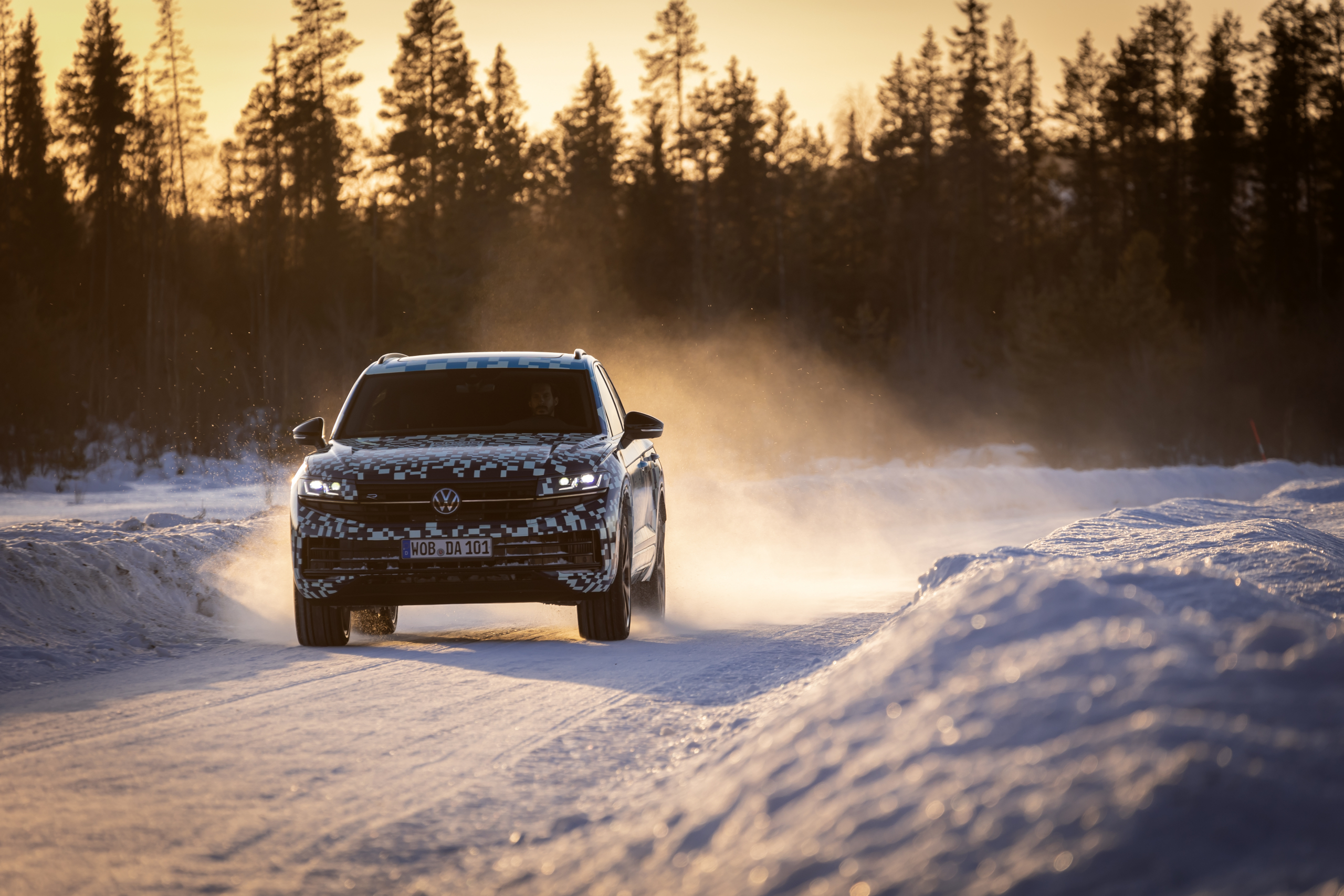 Het opvallendste nieuwtje van de gefacelifte Volkswagen Touareg zit op zijn kont