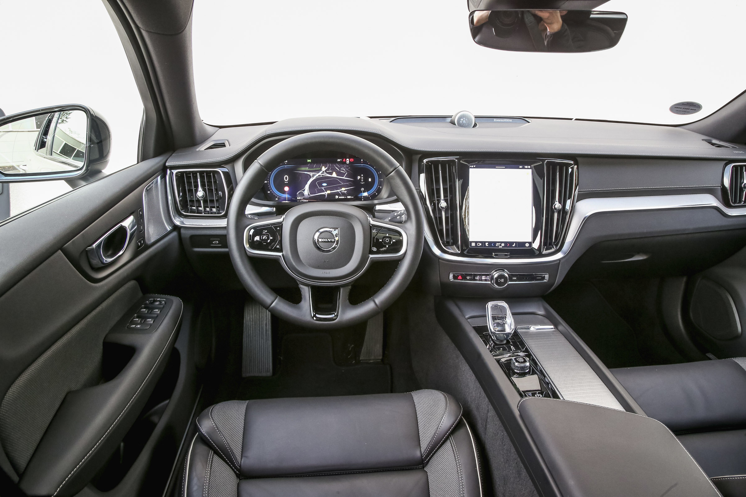 TEST tweedehands Volkswagen Passat Variant en Volvo V60: het is maar wat je premium noemt