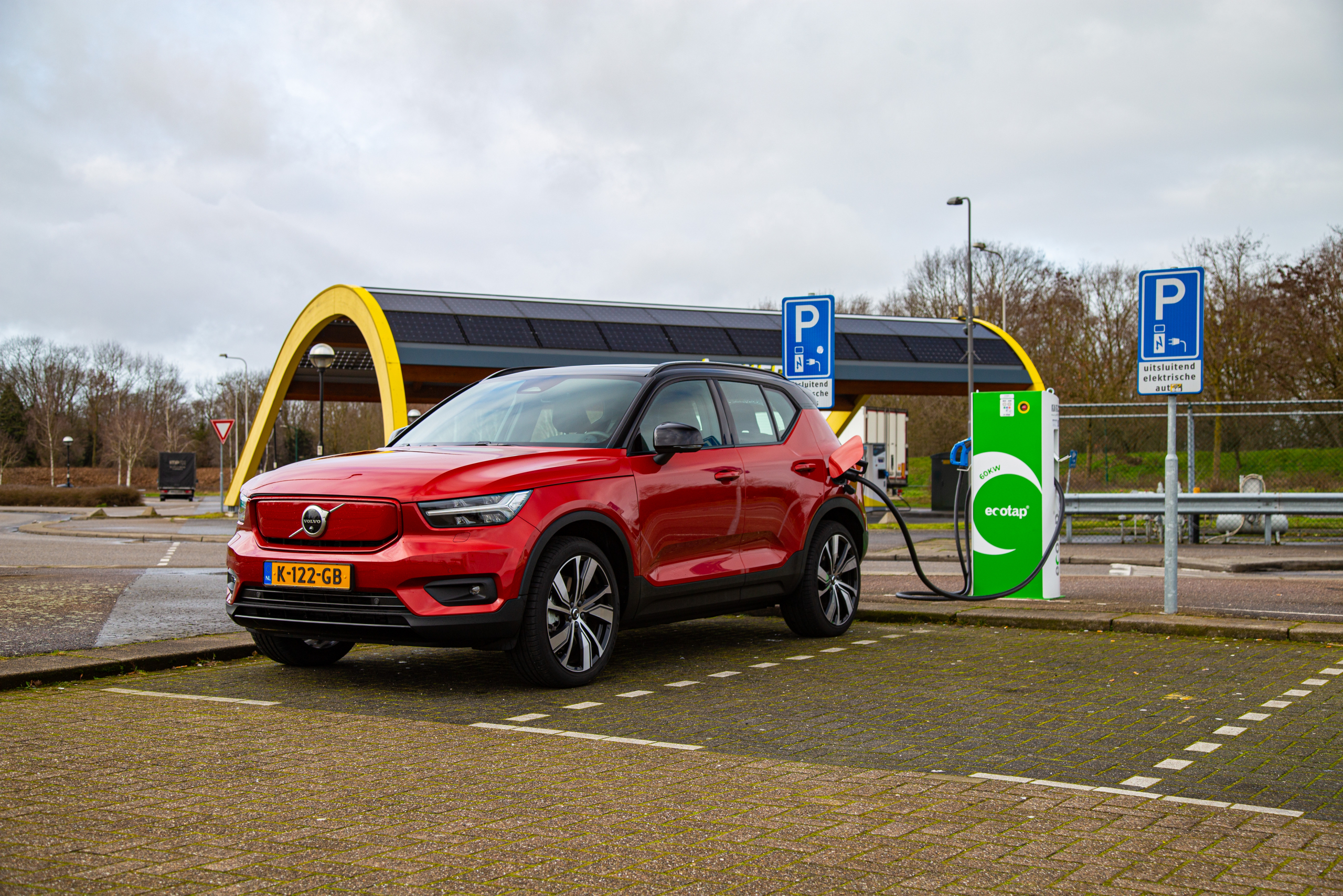 Waarom Volvo EX40-eigenaren hun gedwongen koffiestop of plaspauze moeten inkorten