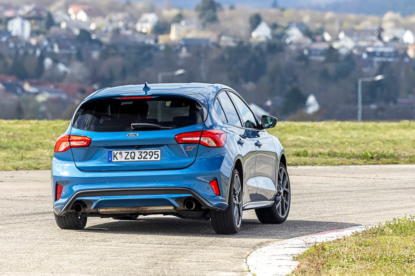 Test BMW 128ti - Ford Focus ST - Volkswagen Golf GTI: is de Golf nog steeds de maatstaf?