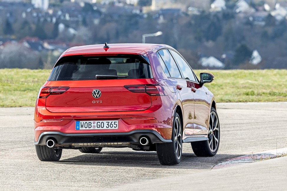 Test BMW 128ti - Ford Focus ST - Volkswagen Golf GTI: is de Golf nog steeds de maatstaf?