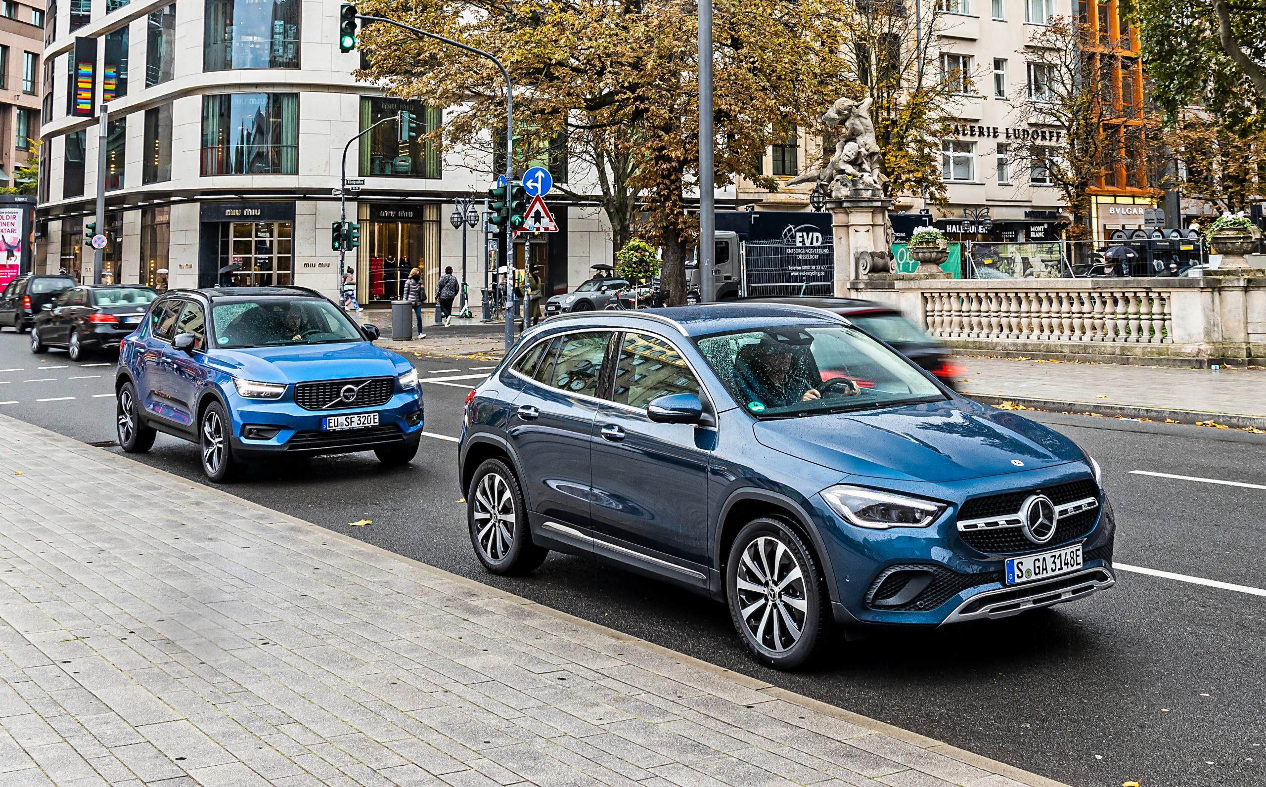 Hybride suv’s getest: zo zuinig zijn Volvo XC40 Plug-in Hybrid en Mercedes GLA 250e